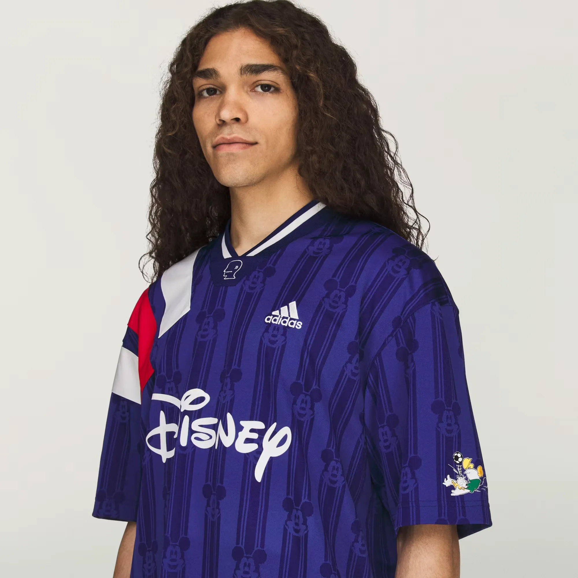000000_Brain-Dead-x-Disney-x-adidas-Football-Jersey_Victory-Blue_KR5194_img7