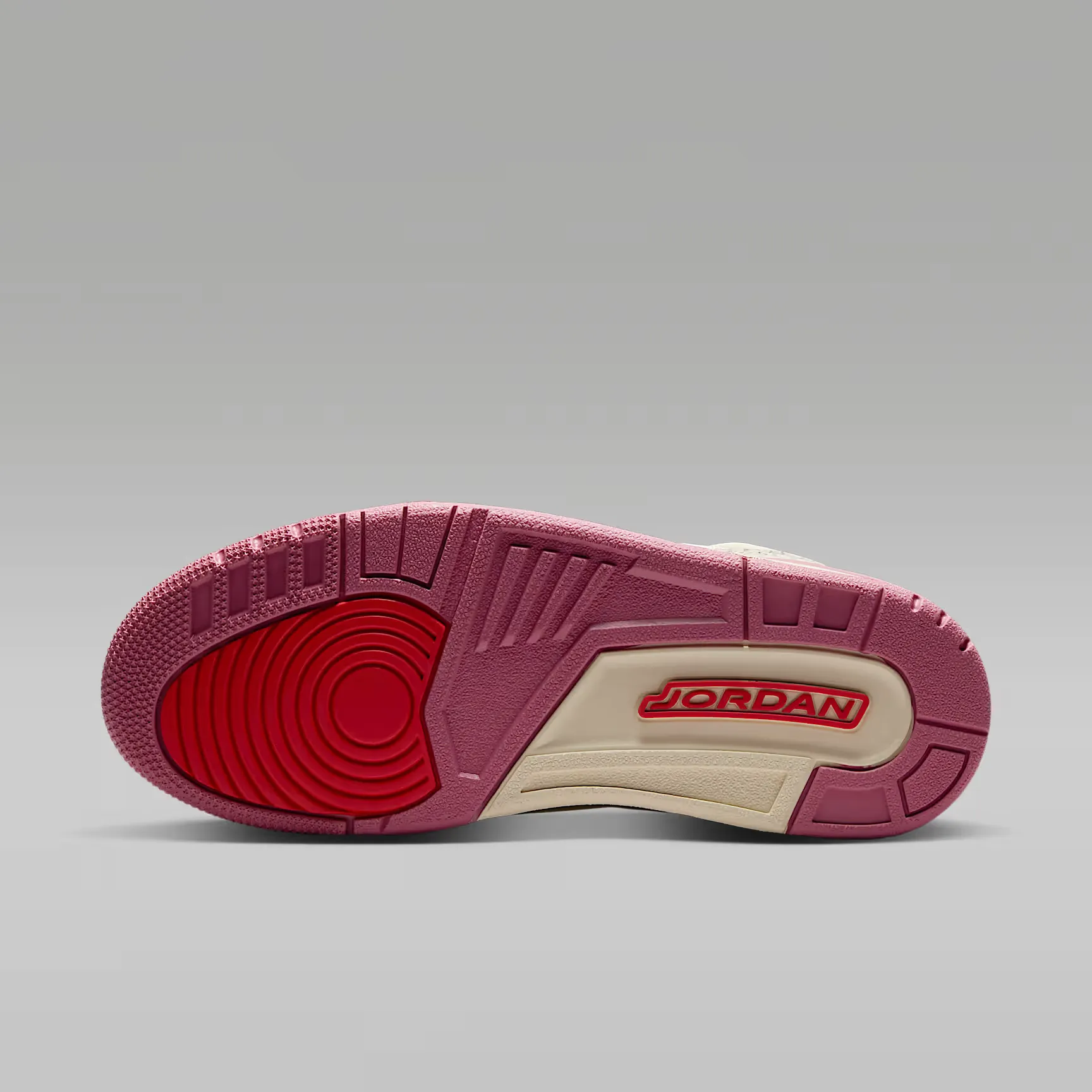 000000_Jordan-Spizike-Low-WMNS_Pale-Ivory-Desert-Berry_IR1836-103_img1