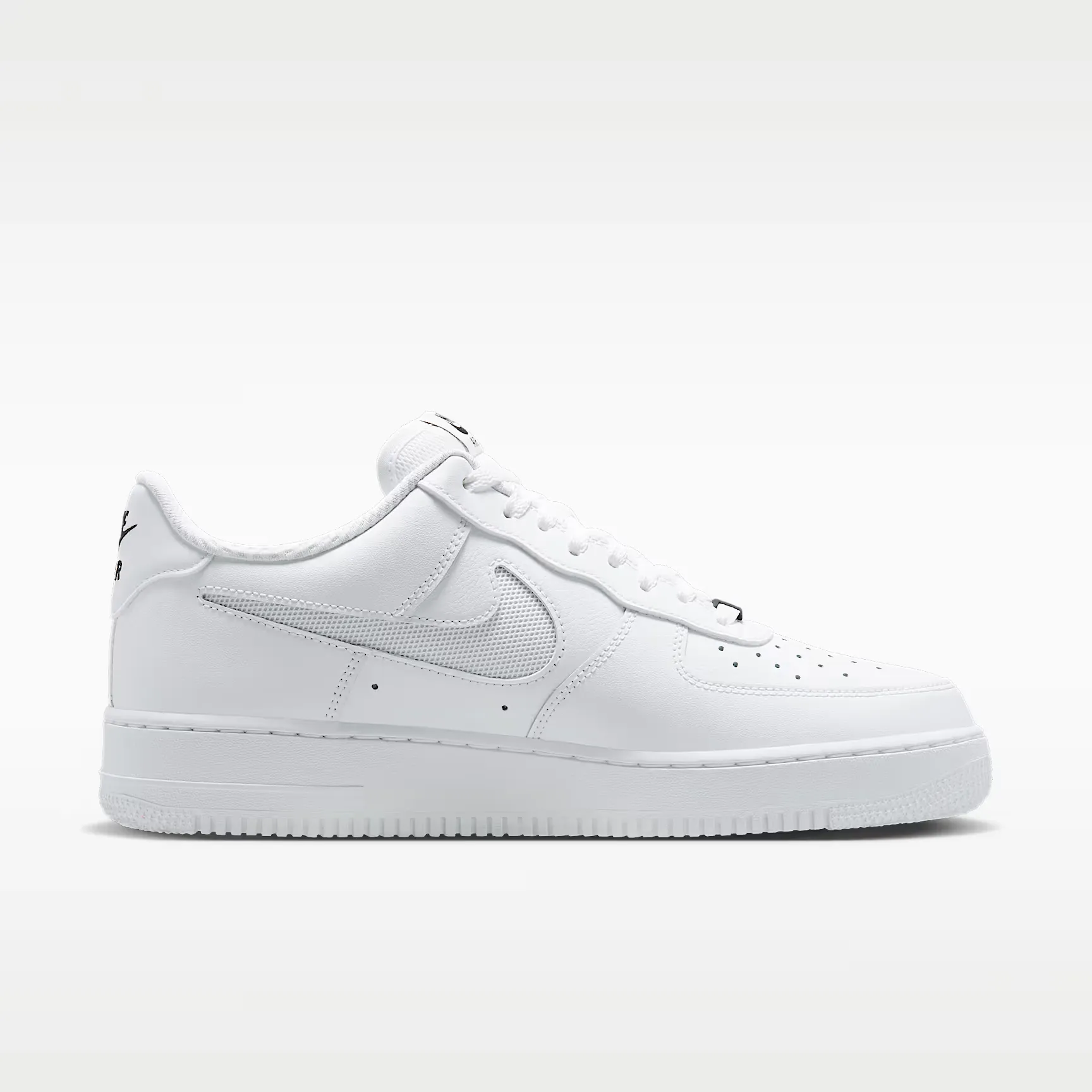 000000_Nike-Air-Force-1-'07-LV8_White-Black_IV6028-100_img2