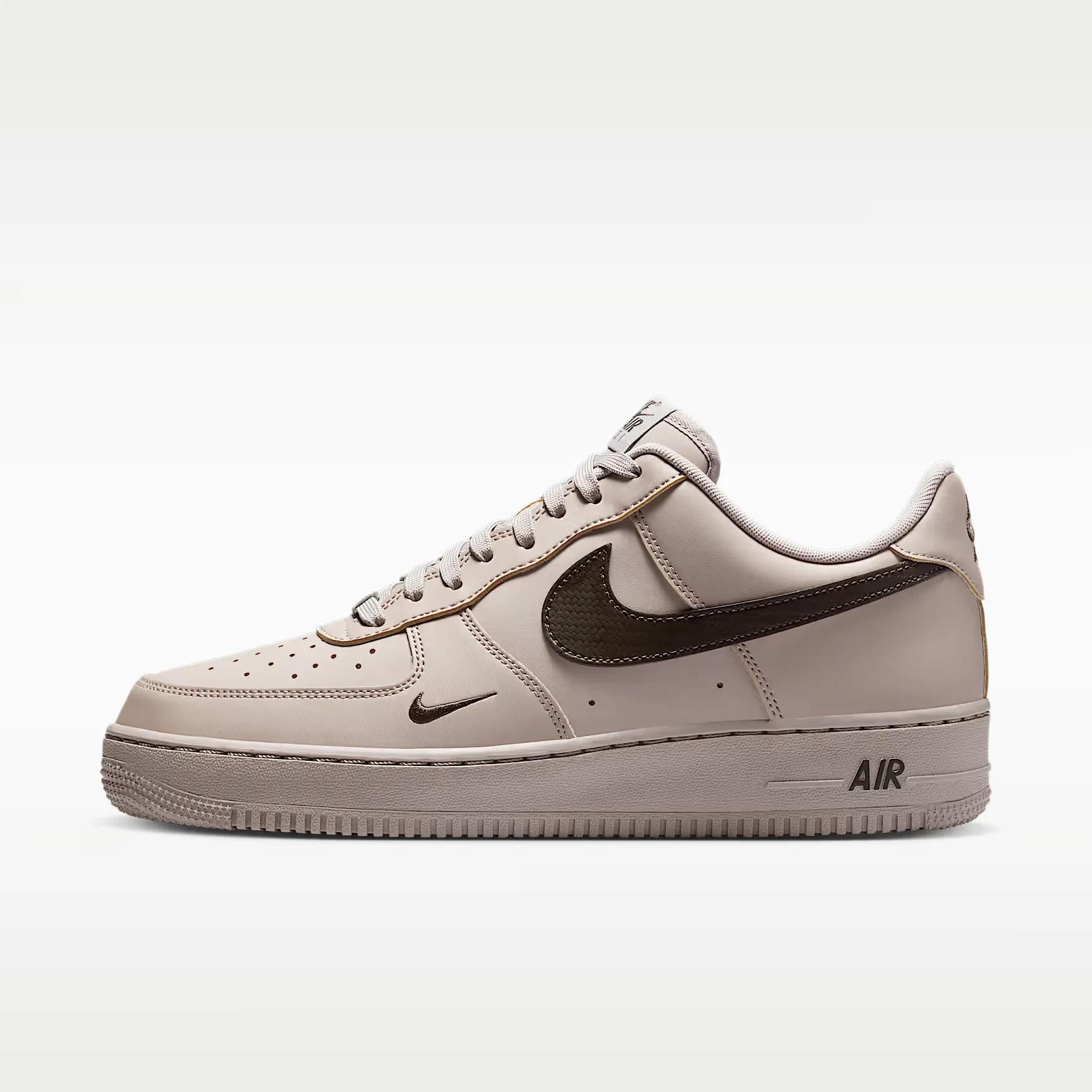 000000_Nike-Air-Force-1-'07_College-Grey-Newsprint_IV5732-002_img0