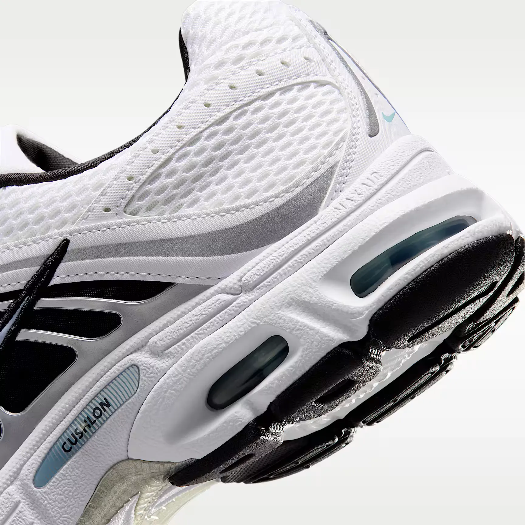000000_Nike-Air-Max-Moto-2K_White-Light-Armory-Blue_IX0351-100_img7