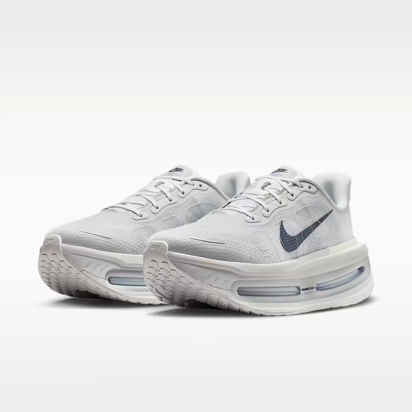 000000_Nike-Vomero-Premium_Off-White-Dark-Obsidian_HQ2050-104_img4