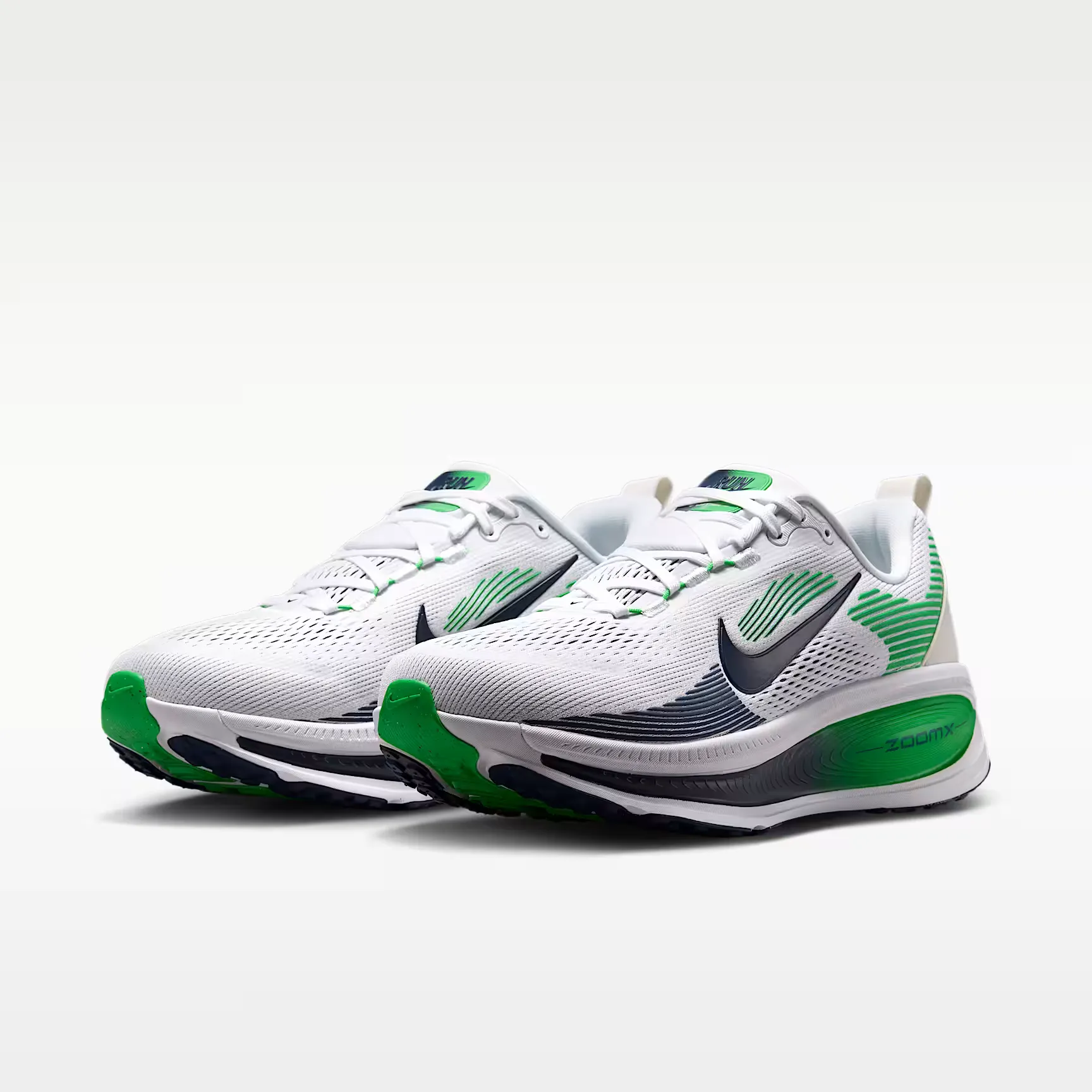000000_Nike-Vomero-18_White-Green-Spark_HM6803-115_img4