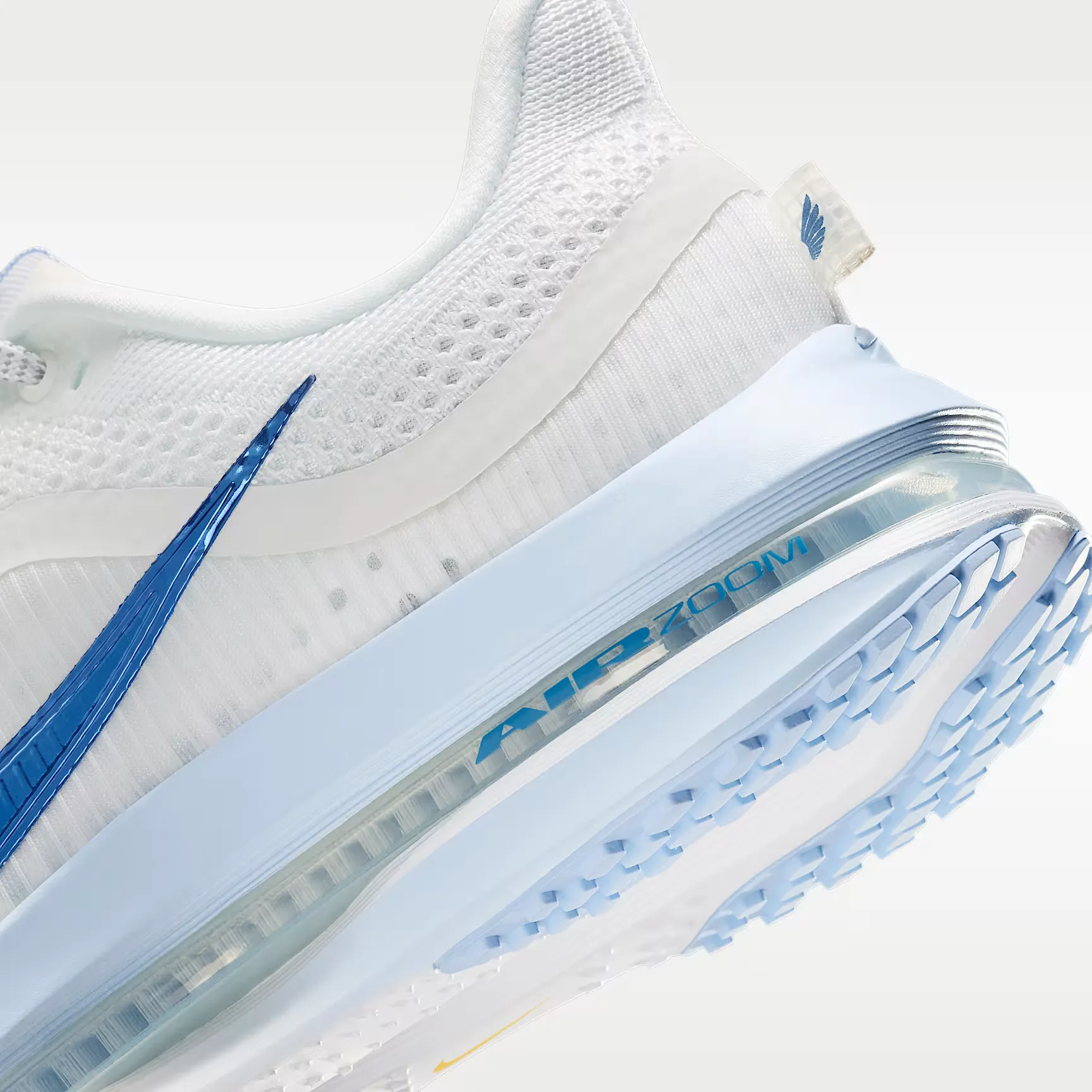 000000_Nike-Pegasus-Premium-WMNS_White-Aluminum_HQ2593-107_img7