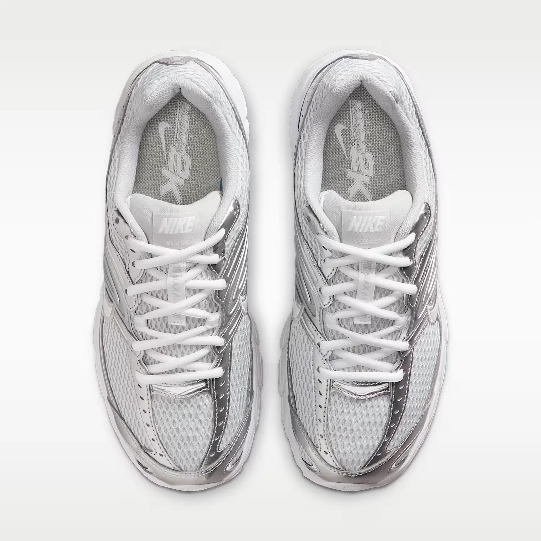 000000_Nike-Air-Max-Moto-2K-WMNS_Grey-Fog-Metallic-Silver_HQ2056-011_img3