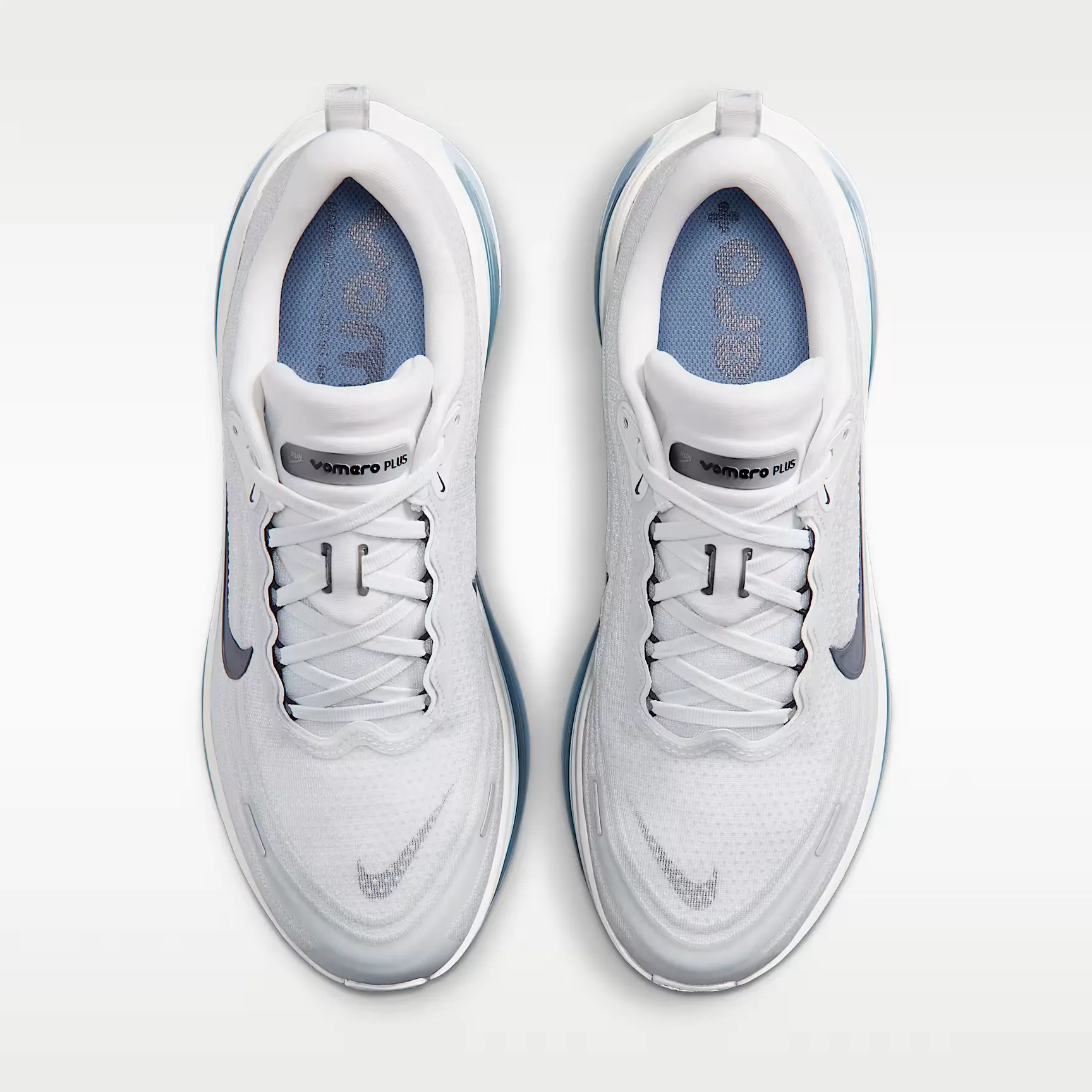 000000_Nike-Vomero-Plus_Off-White-Obsidian_HV8150-111_img3