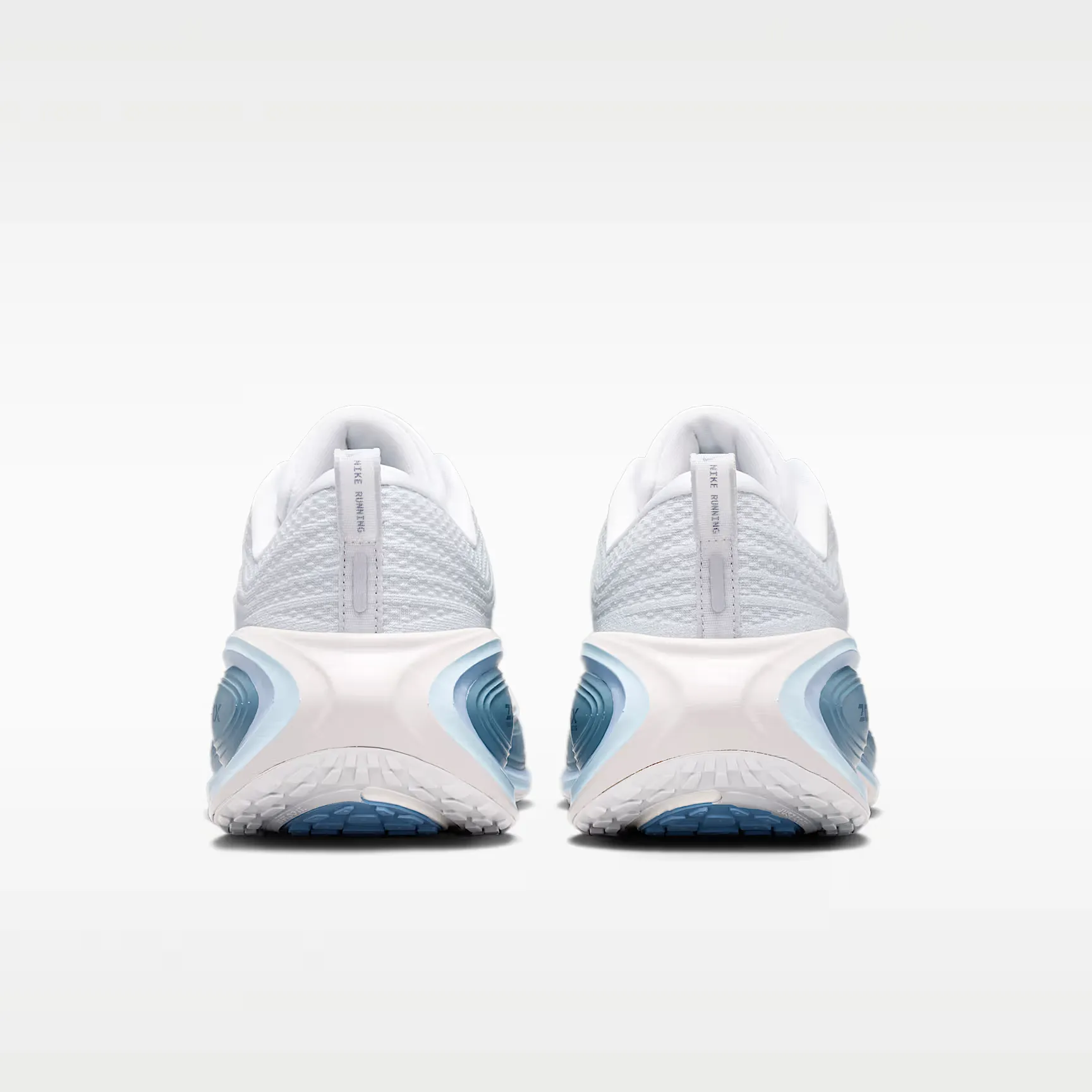 000000_Nike-Vomero-Plus_Off-White-Obsidian_HV8150-111_img5