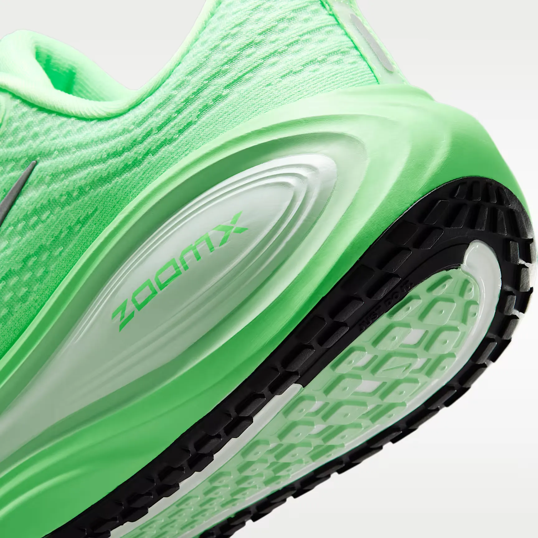 000000_Nike-Vomero-Plus-WMNS_White-Illusion-Green_HV8154-111_img7