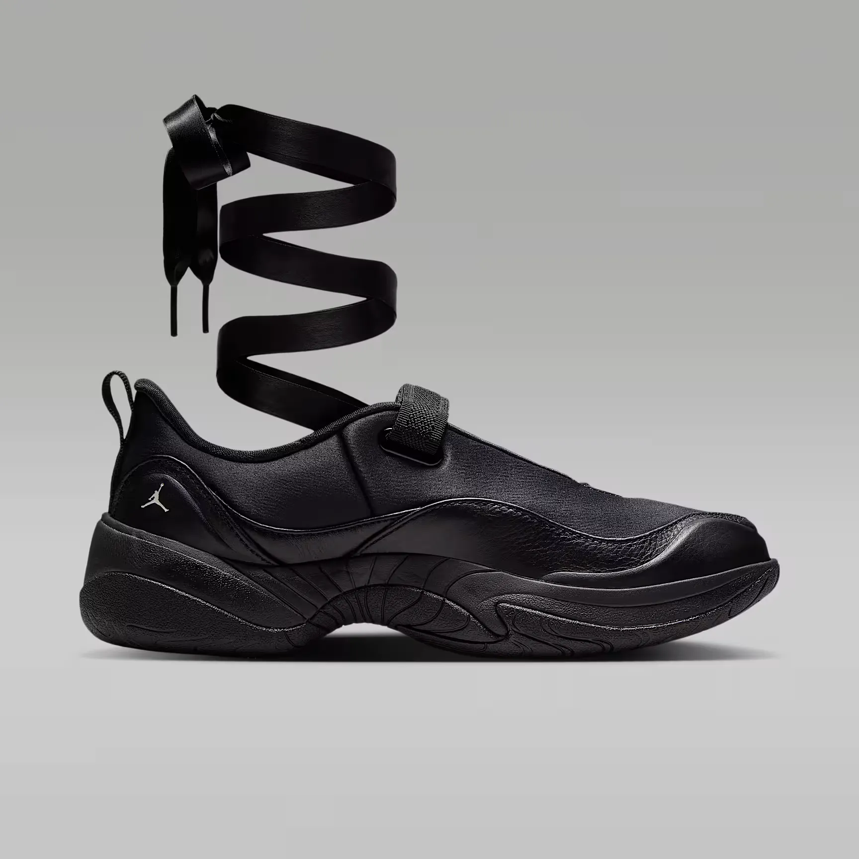 000000_Jordan-Pointe-WMNS_Black-Anthracite_IB8597-004_img2
