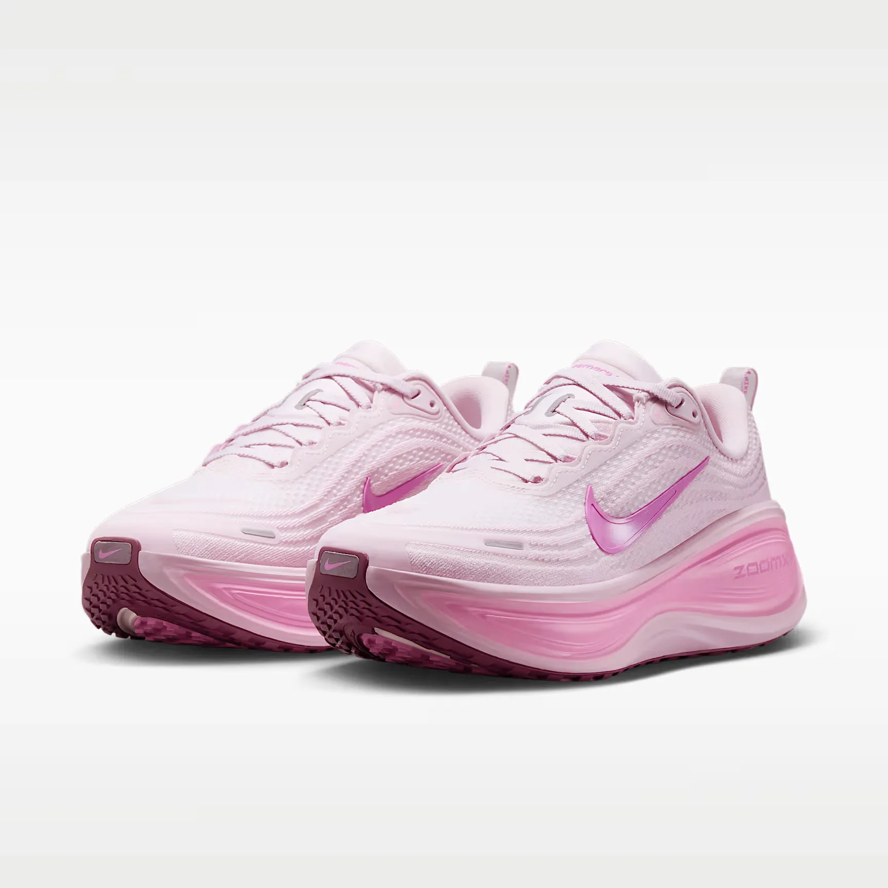 000000_Nike-Vomero-Plus-WMNS_Bleached-Lilac_HV8154-504_img4