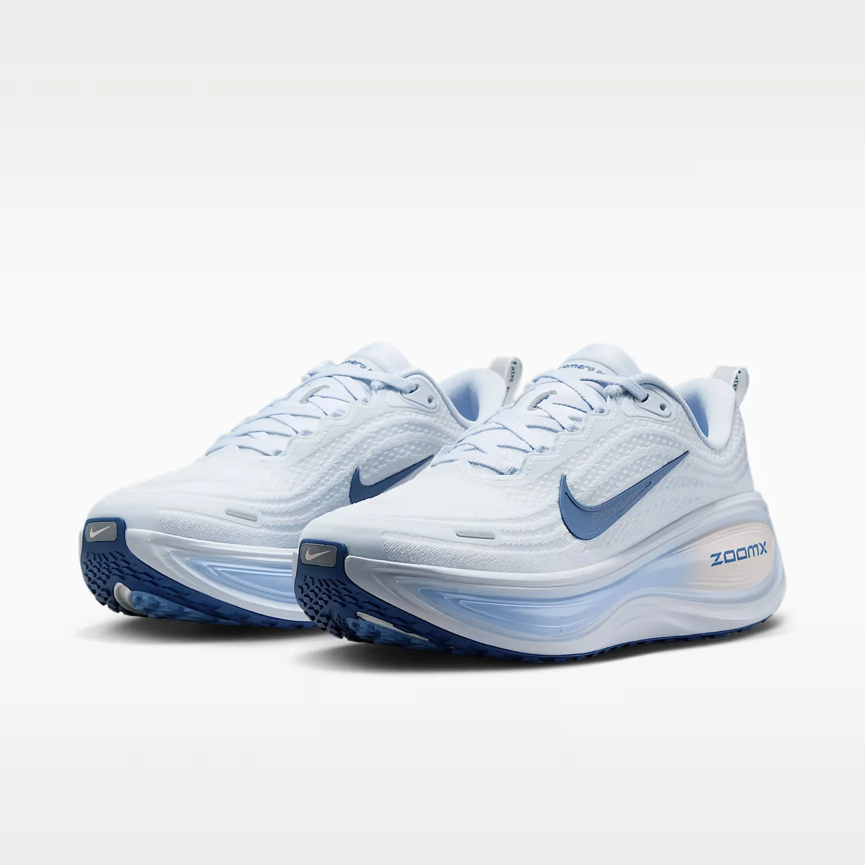 000000_Nike-Vomero-Plus-WMNS_White-Mystic-Navy_HV8154-108_img4