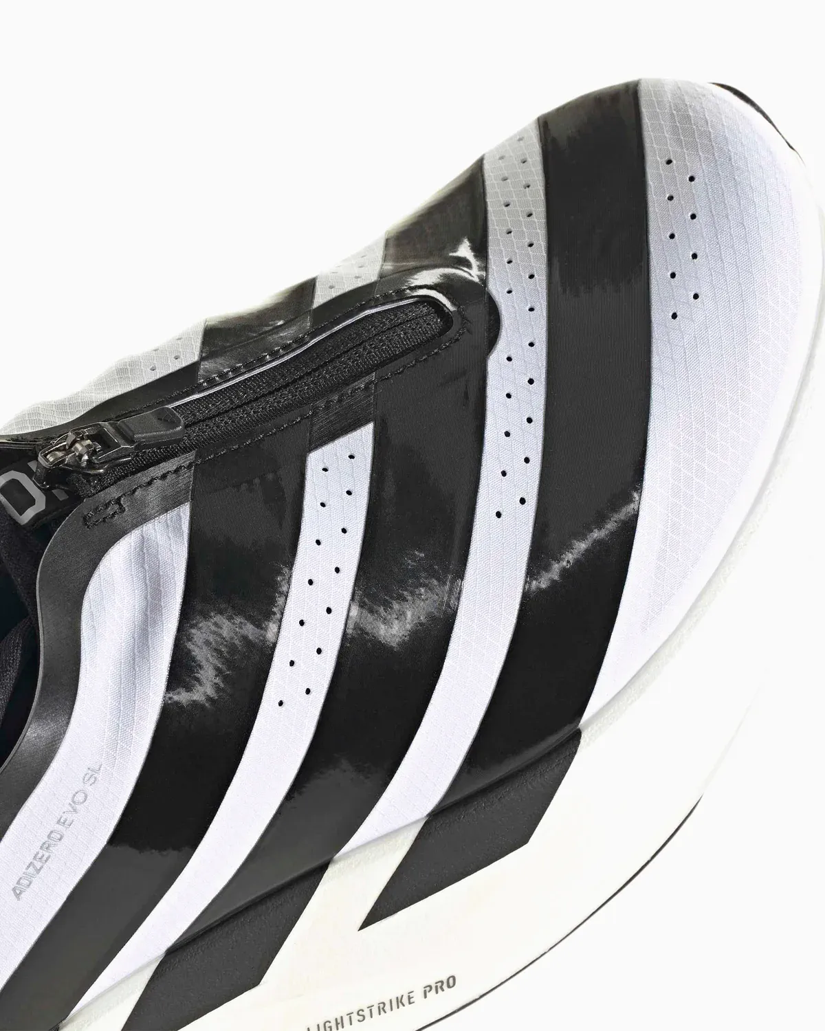 000000_adidas-Adizero-Evo-SL-Zip_Black-White_KH9623_img1