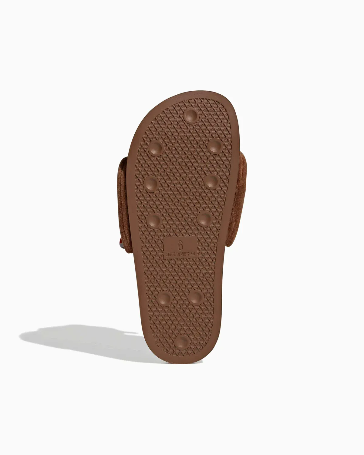 000000_adidas-Originals-x-Care-Bears-Adilette-WMNS_Preloved-Brown_KH9953_img4
