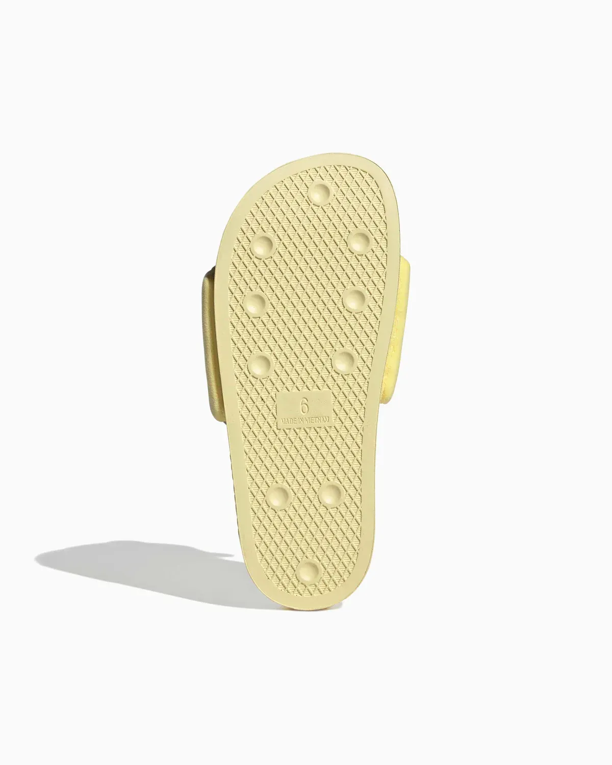 000000_adidas-Originals-x-Care-Bears-Adilette-WMNS_Yellow_KH9956_img4