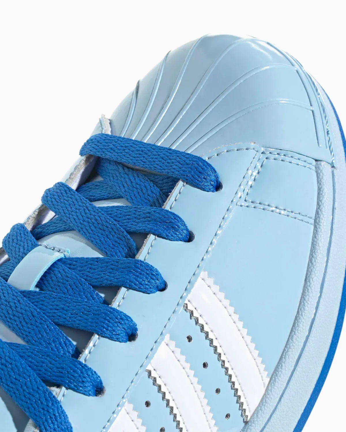 000000_adidas-Originals-x-Care-Bears-WMNS-Superstar-II_Clear-Sky-Footwear-White-Bluebird_KK4865_img1