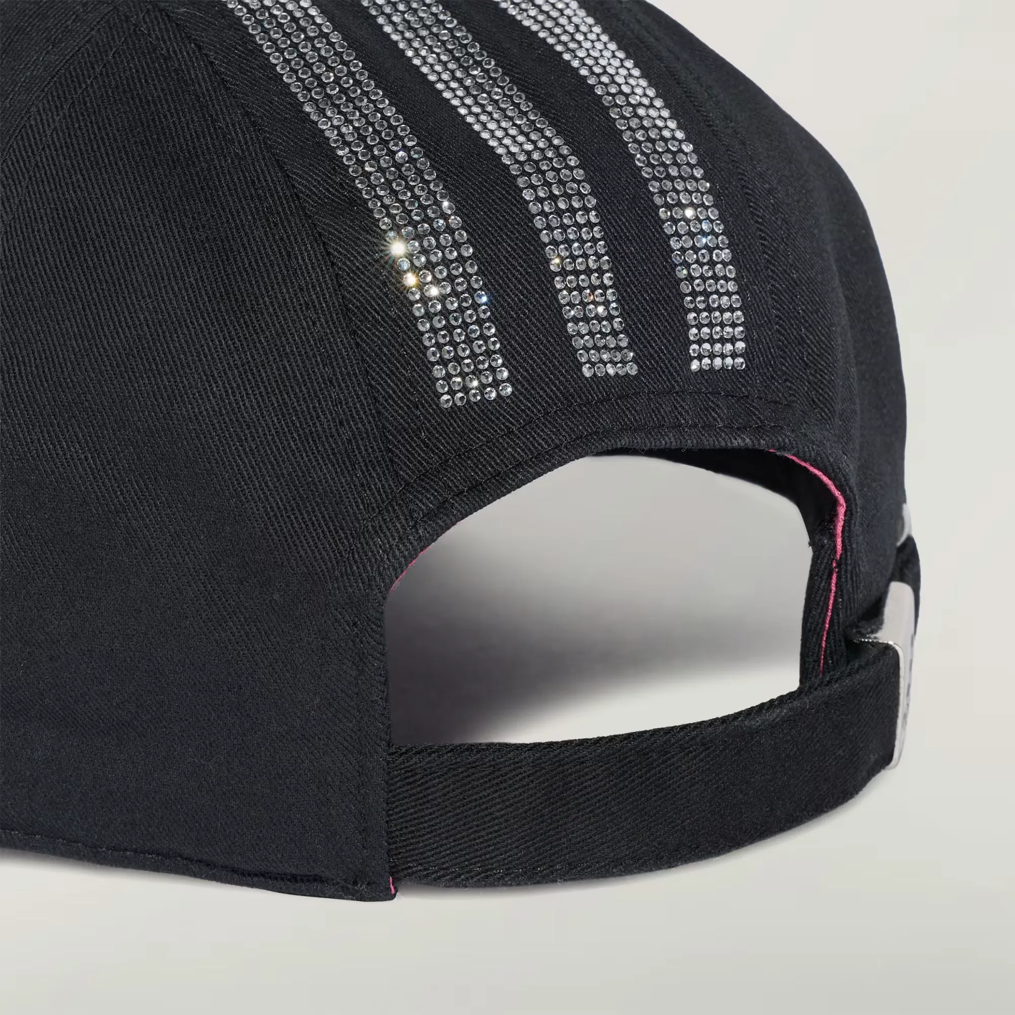 000000_Sp5der-x-adidas-Casquette-Strass_Black_KQ5852_img5