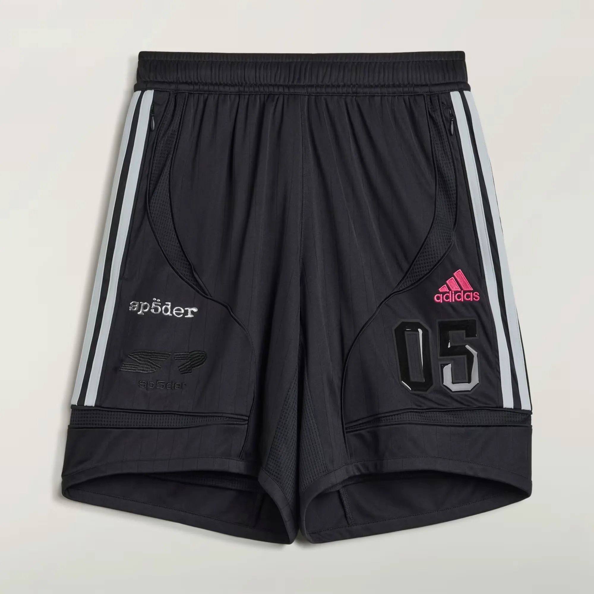 000000_SP5DER-x-adidas-Short_Black_KQ5859_img4