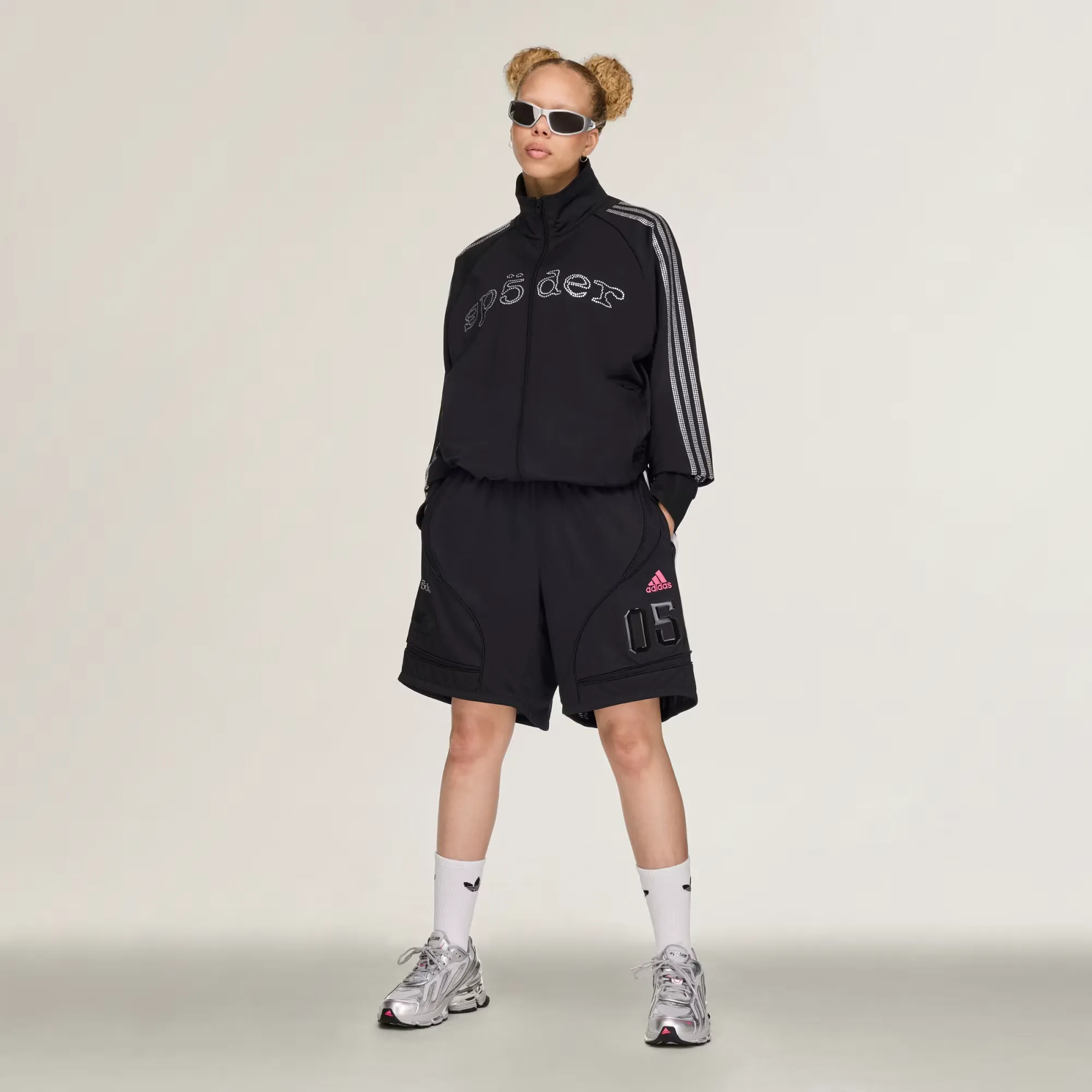 000000_SP5DER-x-adidas-Short_Black_KQ5859_img6