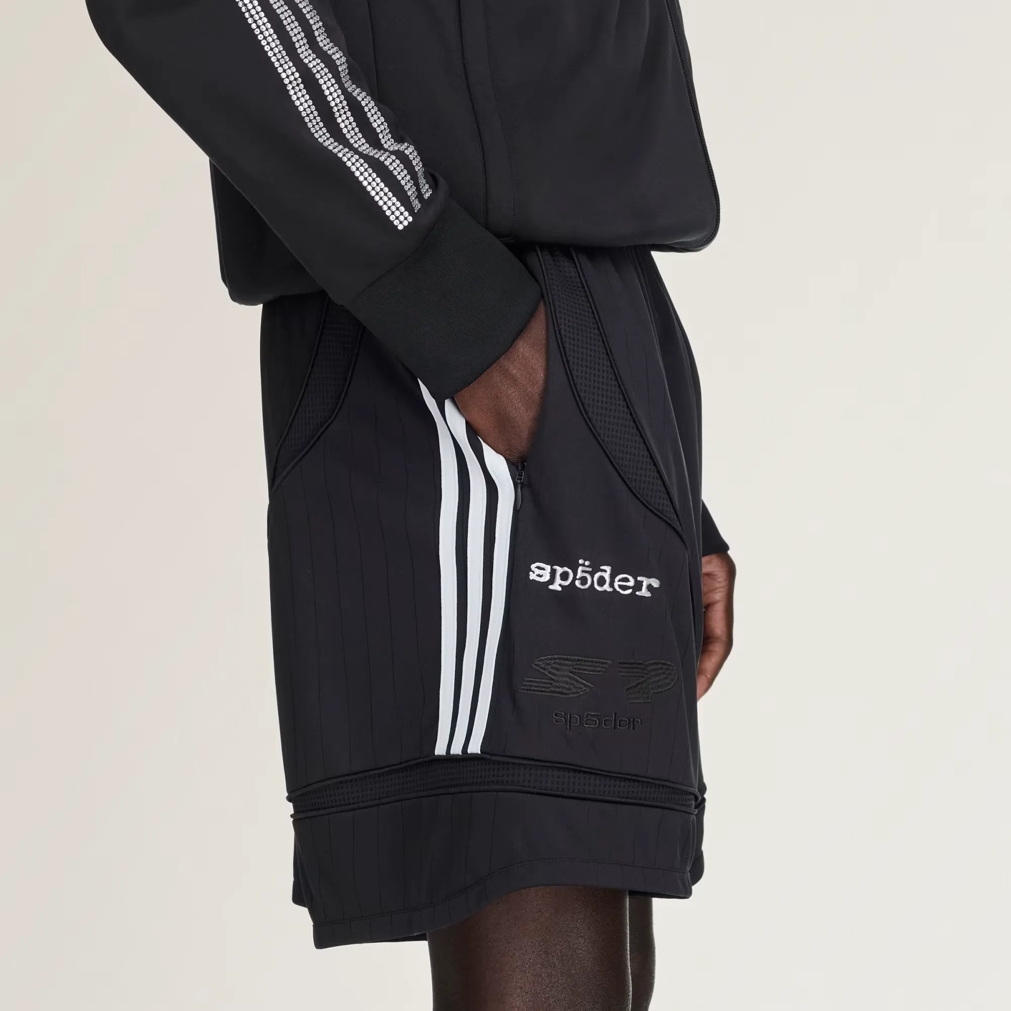 000000_SP5DER-x-adidas-Short_Black_KQ5859_img8