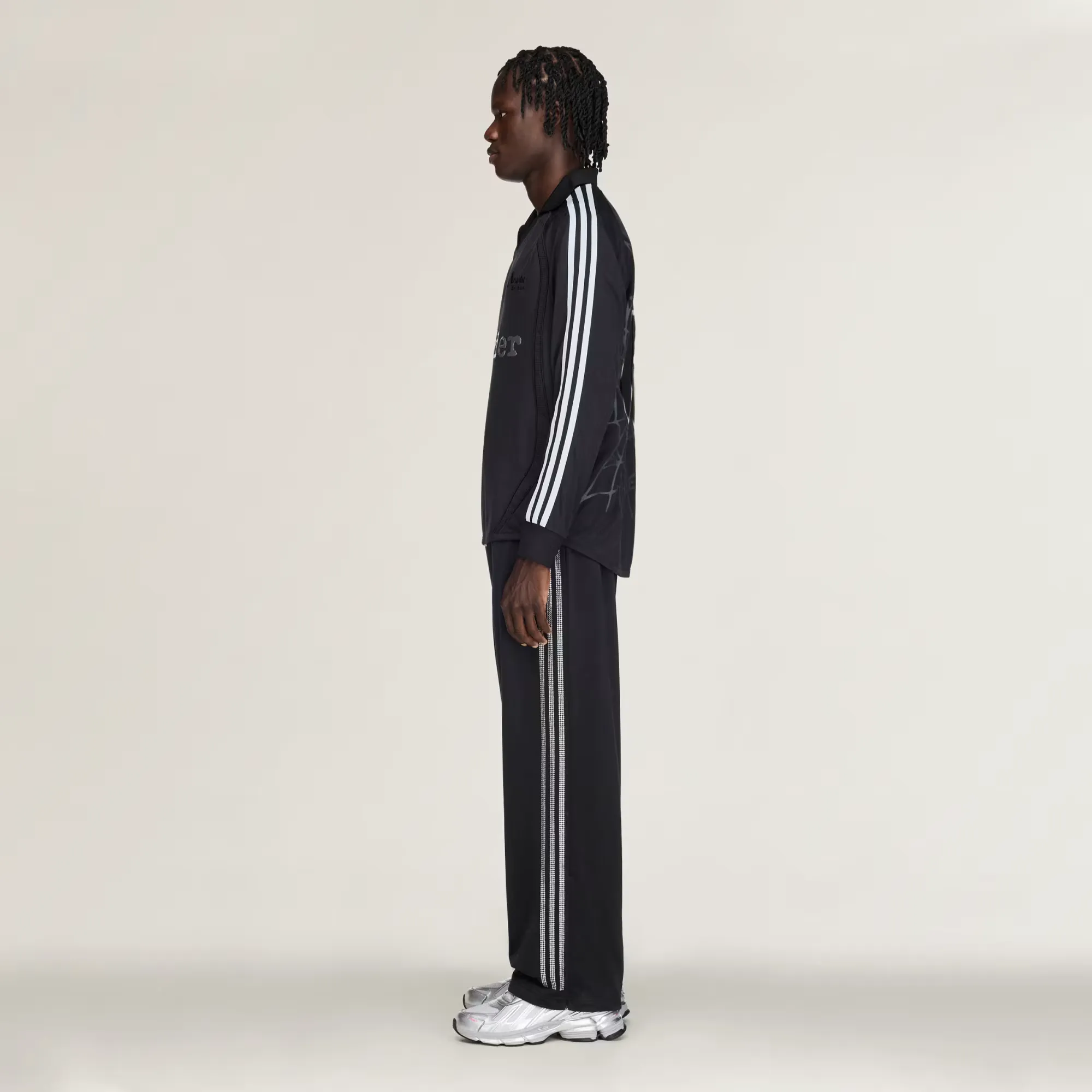 000000_Sp5der-x-adidas-Soccer-Jersey_Black_KQ5853_img1