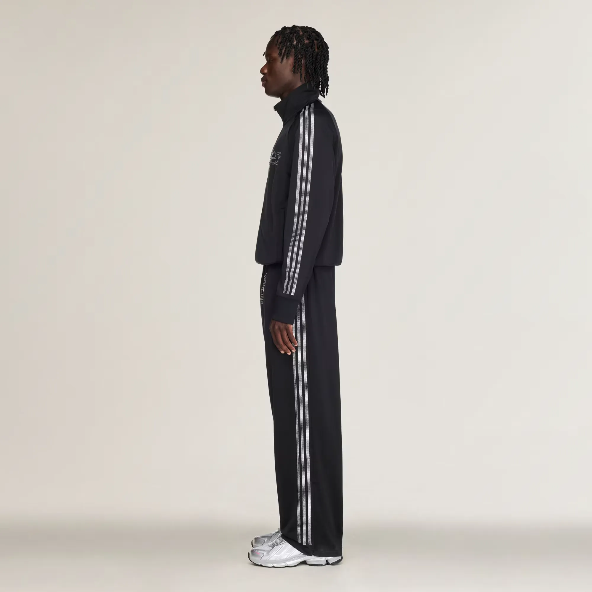 000000_SP5DER-x-adidas-Rhinestone-Track-Pants_Black_KQ8324_img1