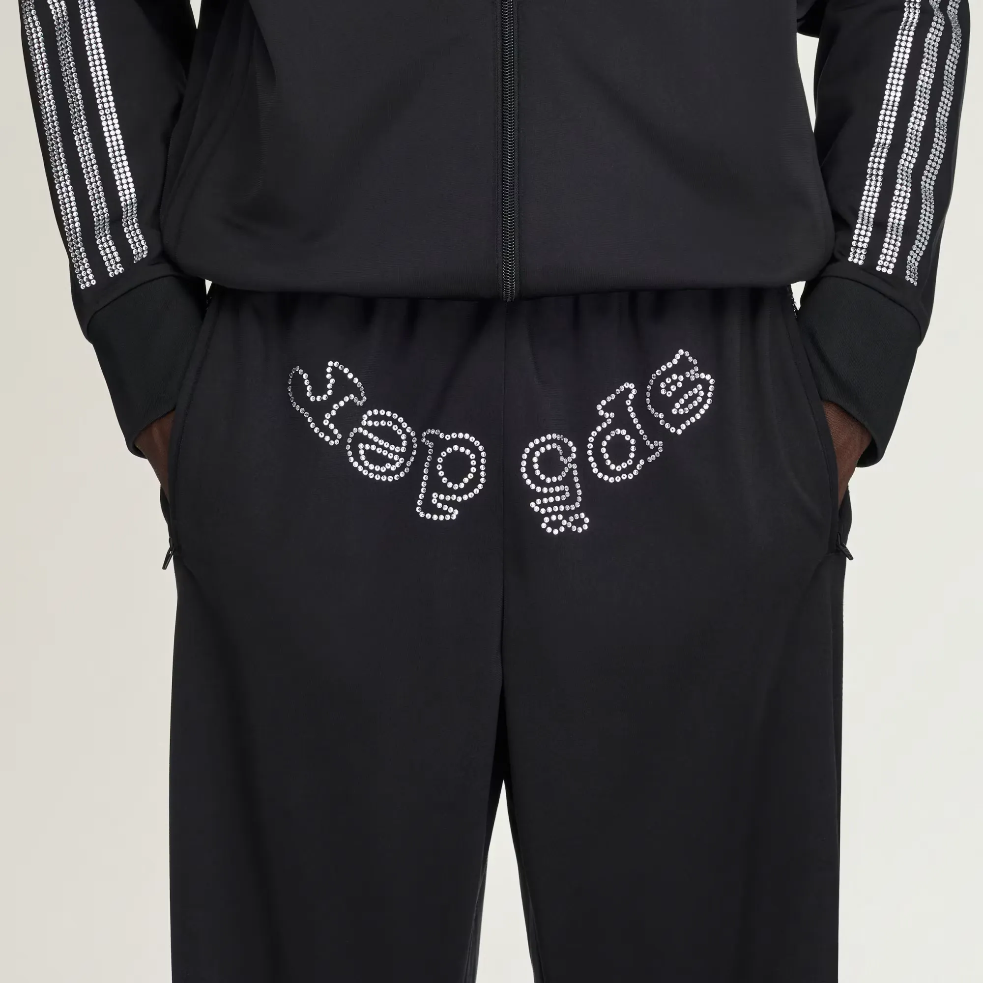 000000_SP5DER-x-adidas-Rhinestone-Track-Pants_Black_KQ8324_img6