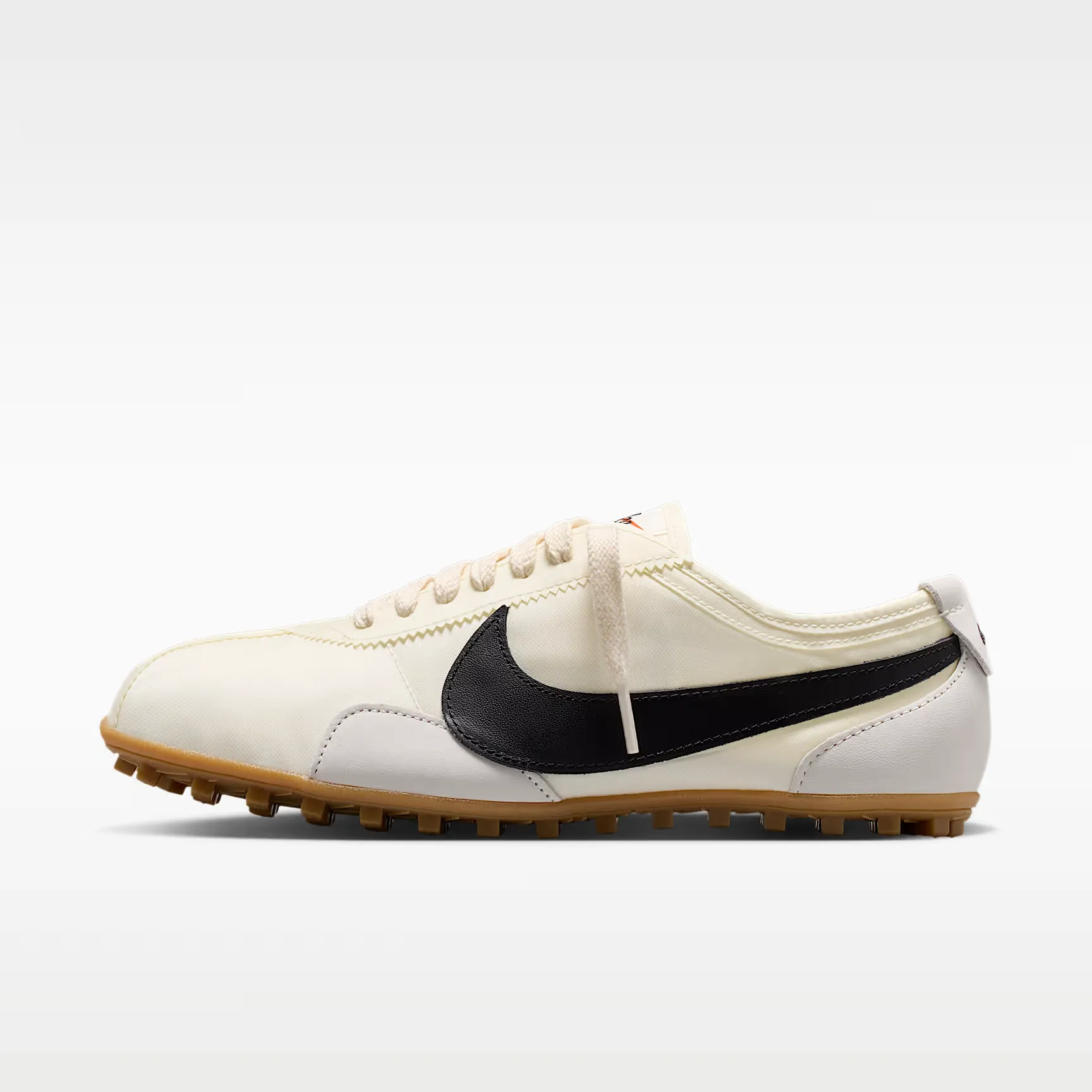 000000_Nike-Moon-Shoe-OG-WMNS_Sail-Gum_IW0955-101_img0