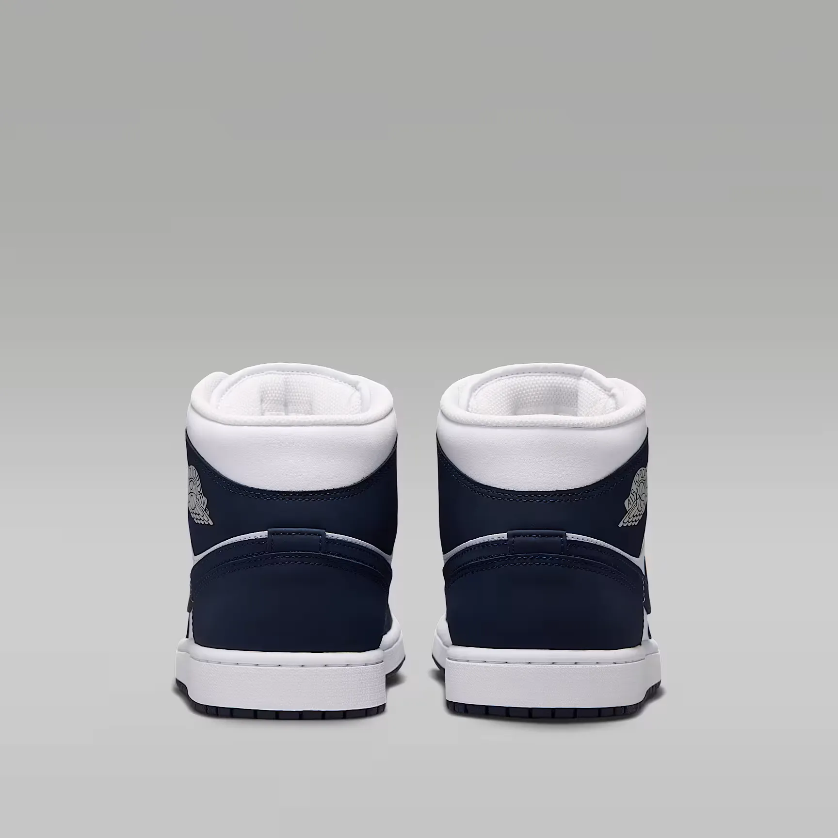 000000_Air-Jordan-1-Mid_Obsidian_IV6046-400_img5