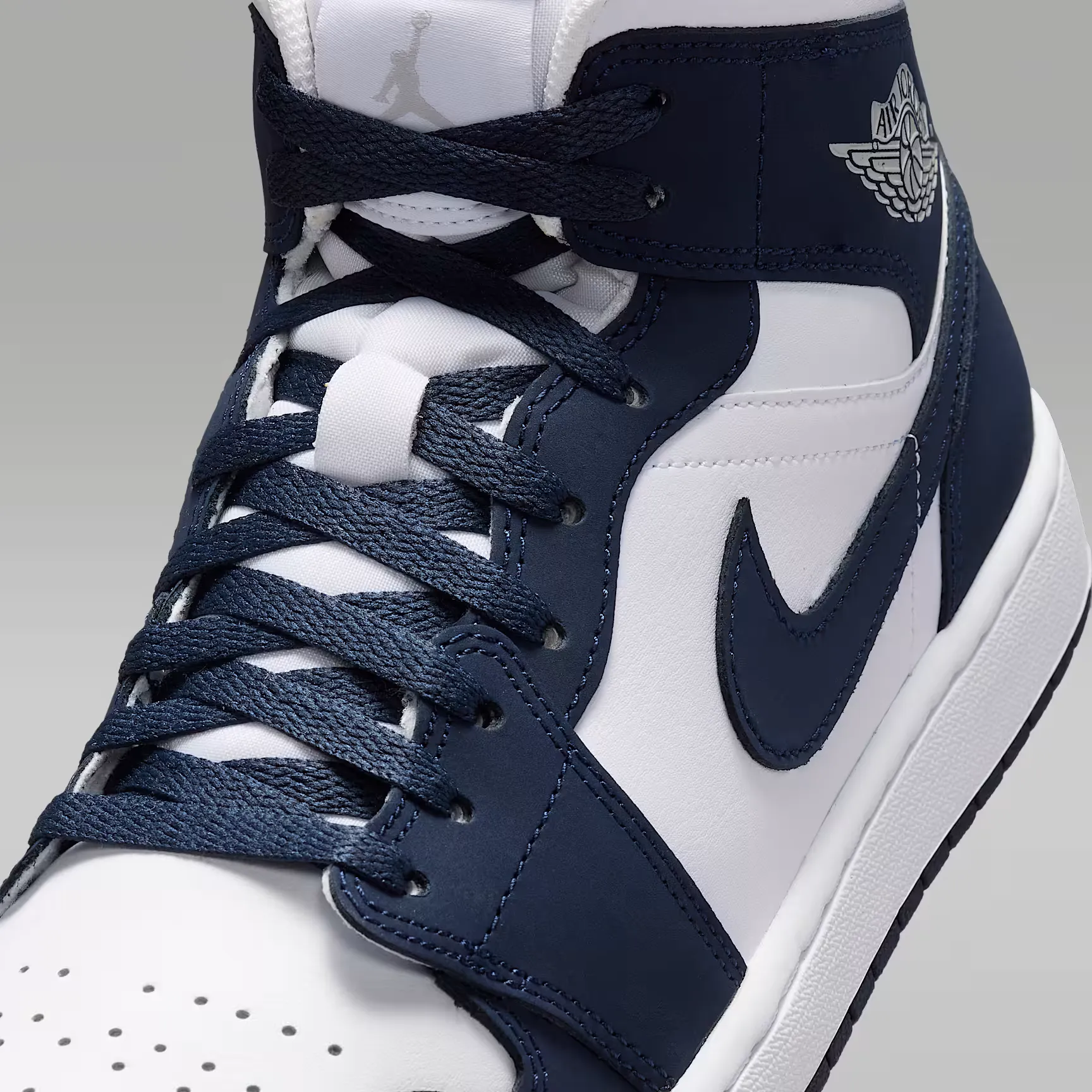000000_Air-Jordan-1-Mid_Obsidian_IV6046-400_img6