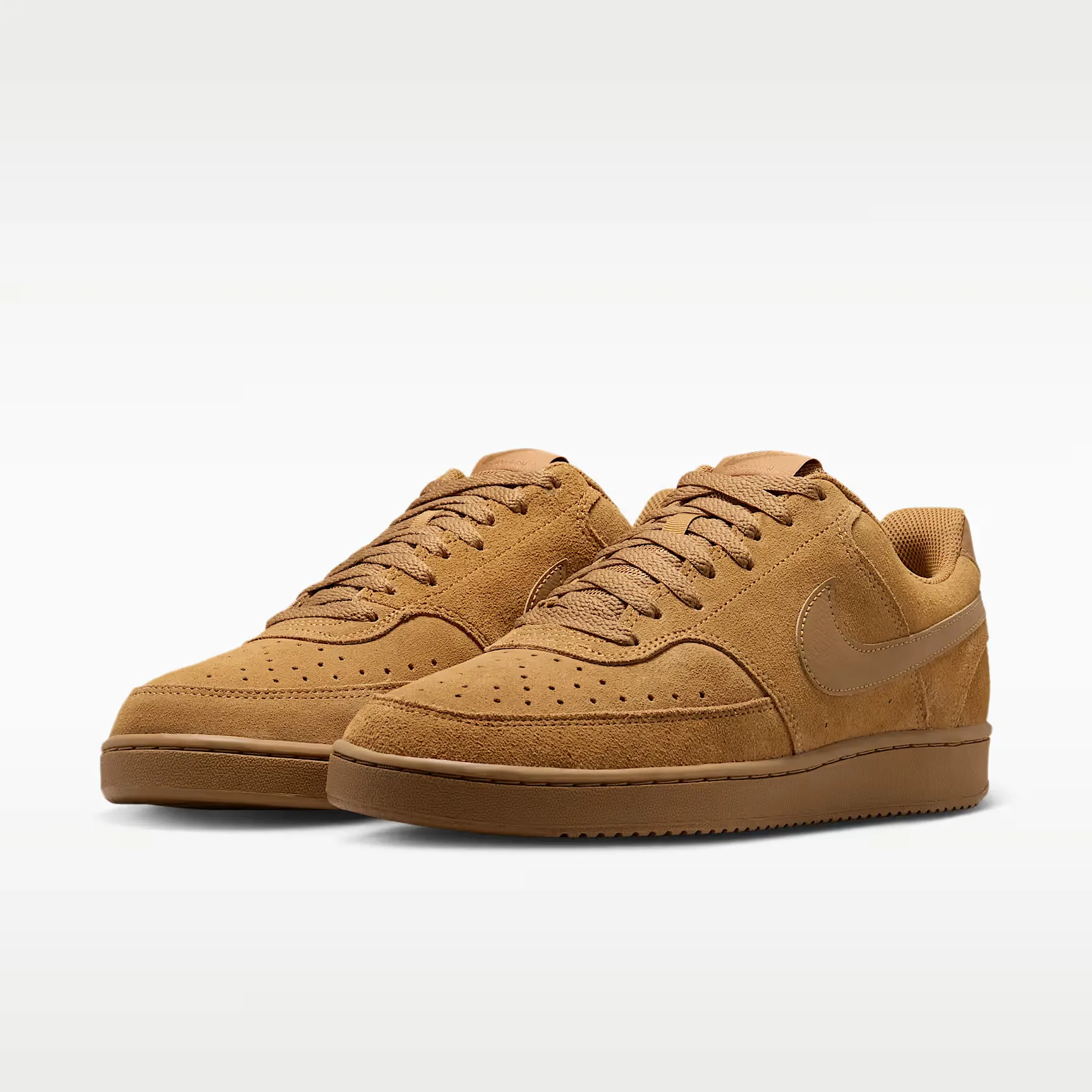 000000_Nike-Court-Vision-Low-Suede-Premium_Wheat_IQ9749-700_img4