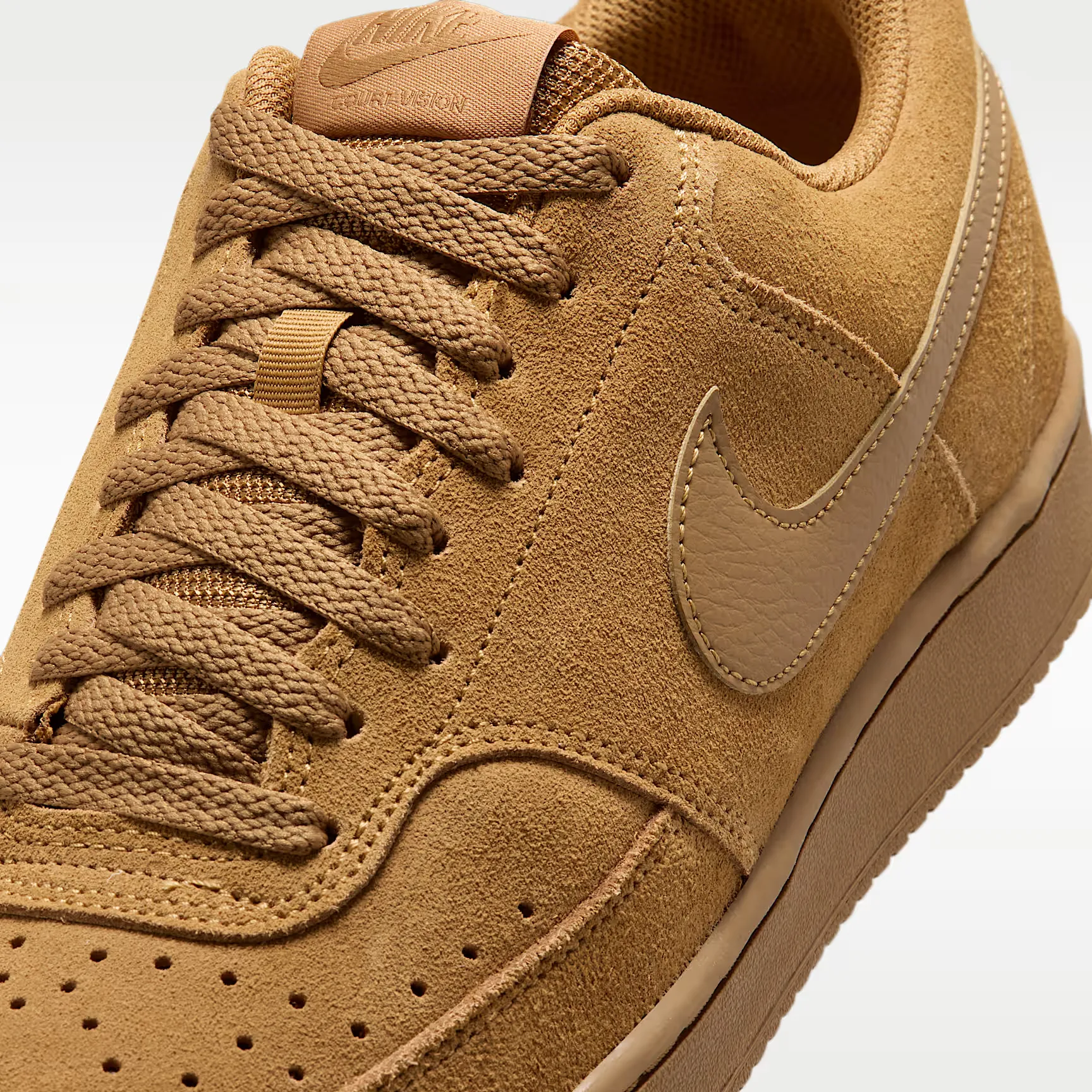 000000_Nike-Court-Vision-Low-Suede-Premium_Wheat_IQ9749-700_img6