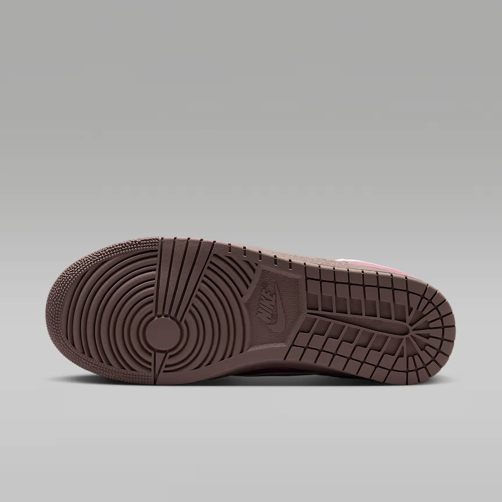 000000_Air-Jordan-Skyline-Low-WMNS_Desert-Berry_IQ0704-600_img1