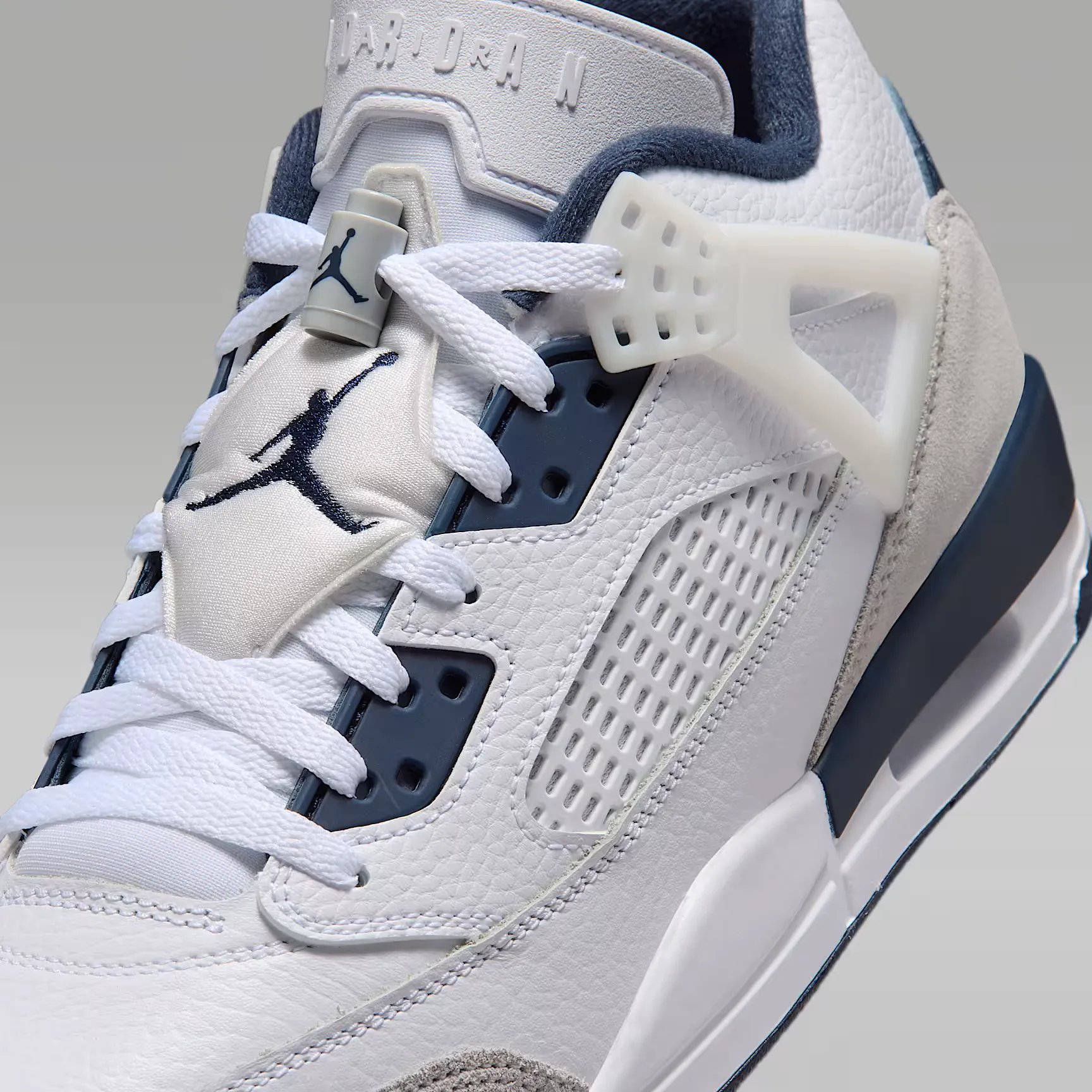 000000_Jordan-Spizike-Low_White-Grey-Fog_IX0358-100_img6