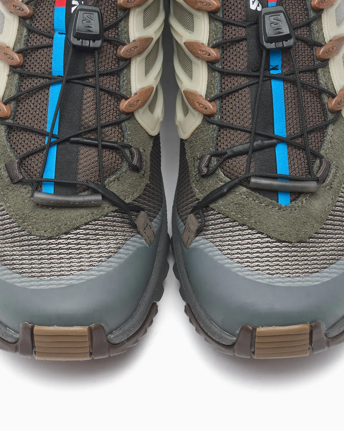 000000_A-COLD-WALL-x-Salomon-Advanced-ACS-Pro_Black-Olive-Bog-Icicle_LD0178800_img7
