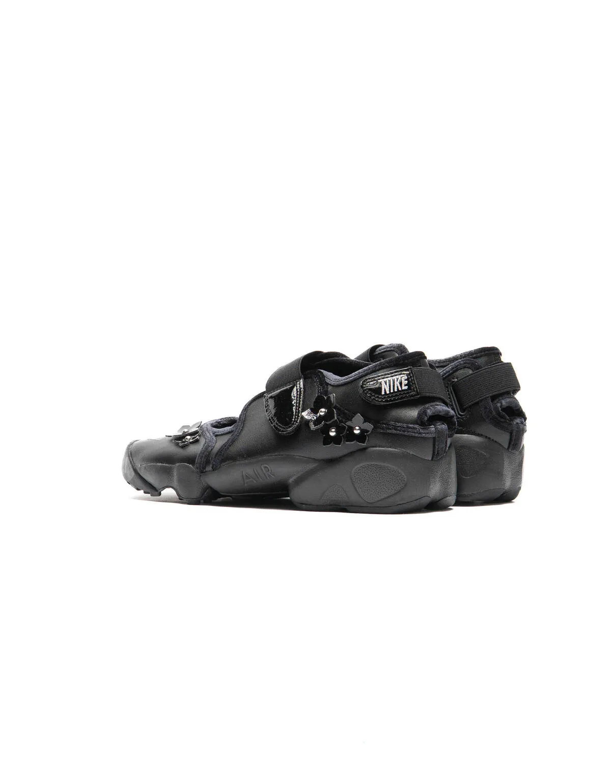000000_Nike-Air-Rift-WMNS_Black-Metallic-Silver-Wolf-Grey_IV5682-001_img3