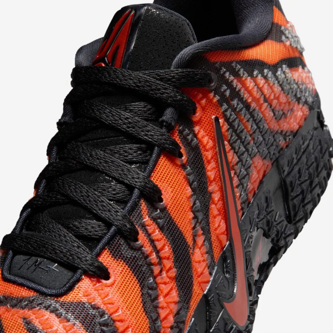 000000_Nike-Ja-3_Tiger-Animal-Pack_IU6793-800_img4