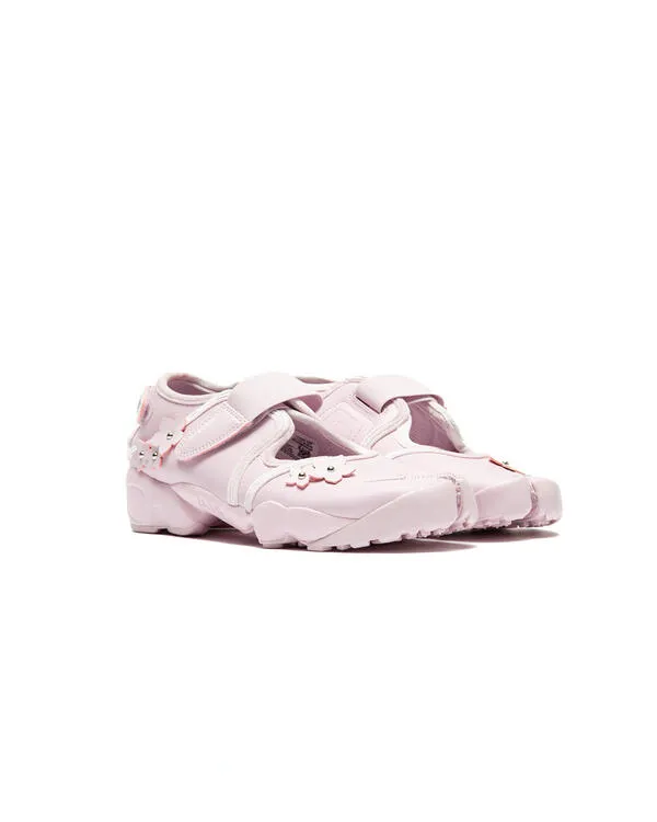 000000_Nike-WMNS-Air-Rift_Bleached-Lilac-Metallic-Silver-Wolf-Grey_IV5682-500_img2