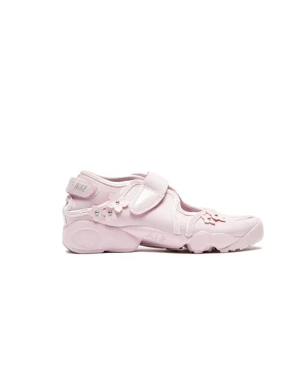 000000_Nike-WMNS-Air-Rift_Bleached-Lilac-Metallic-Silver-Wolf-Grey_IV5682-500_img0