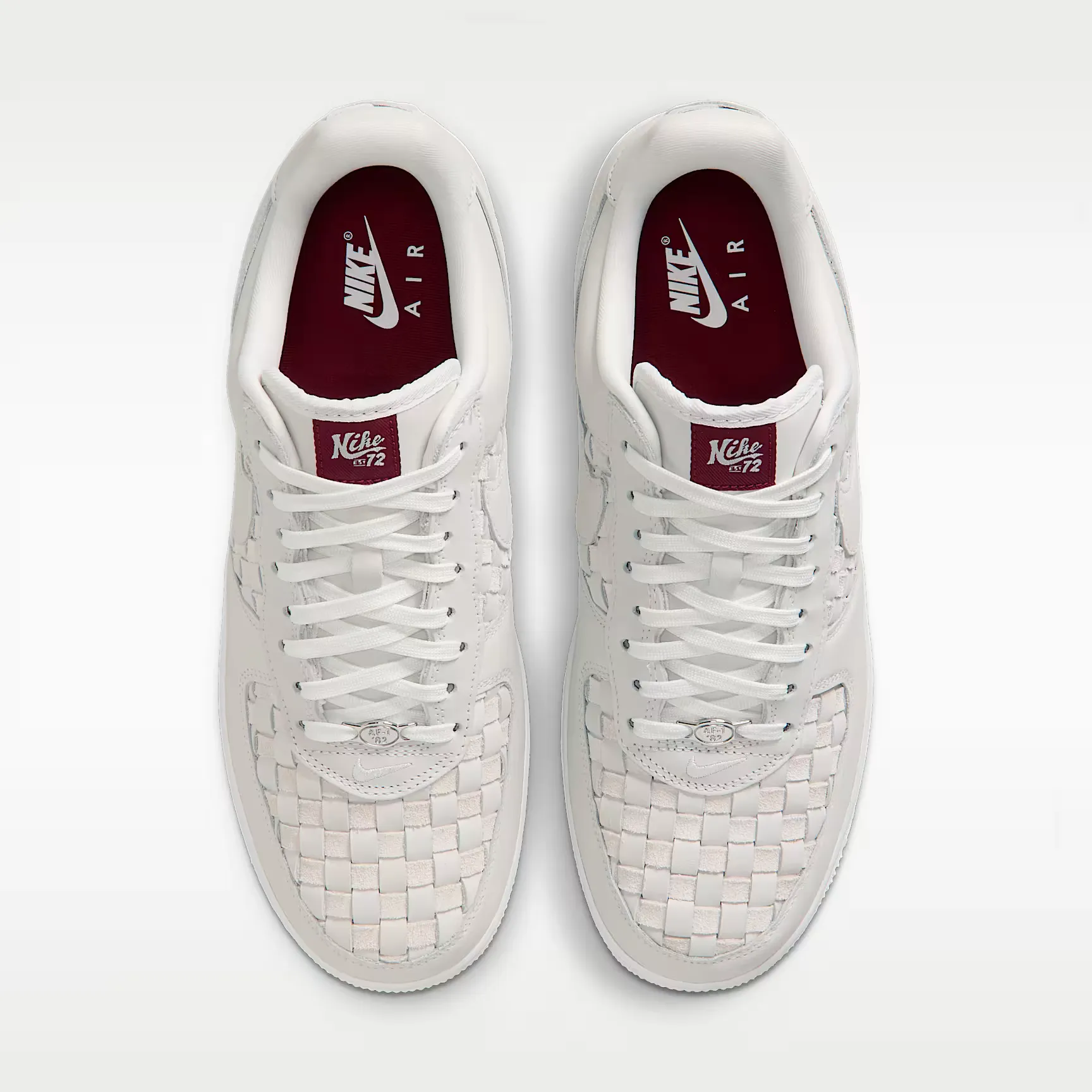 000000_Nike-Air-Force-1-Low-Retro_Woven-Summit-White_IM5755-101_img3