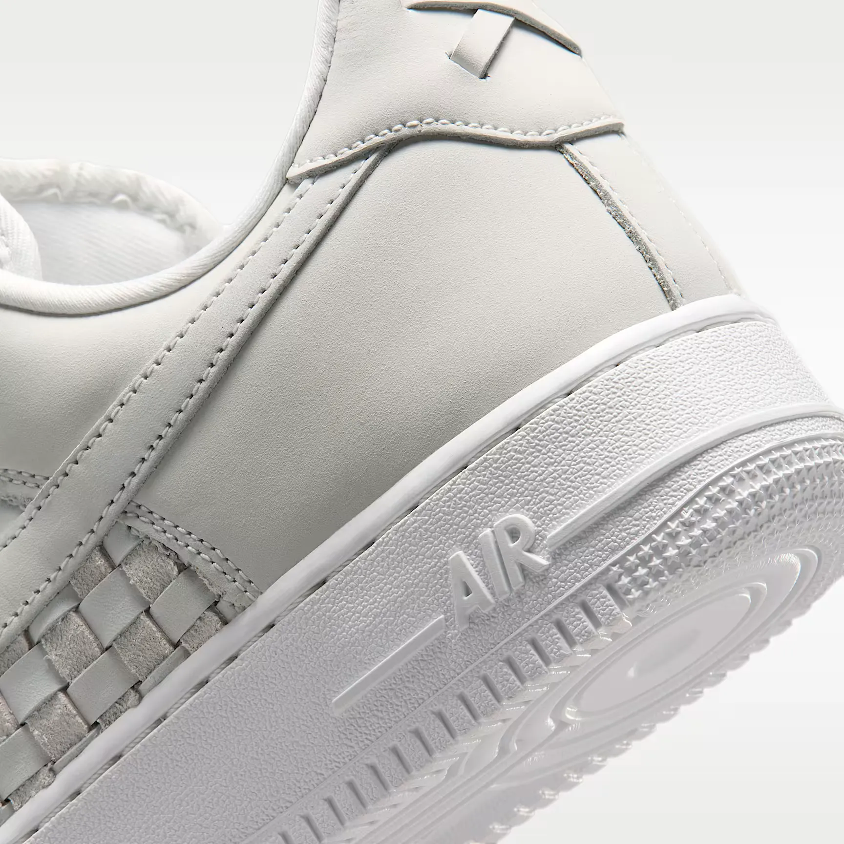 000000_Nike-Air-Force-1-Low-Retro_Woven-Summit-White_IM5755-101_img7