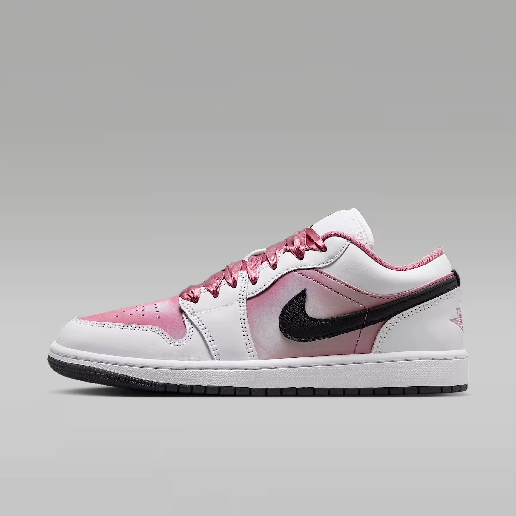 000000_Air-Jordan-1-Low-SE-WMNS_Desert-Berry_IO0668-100_img0