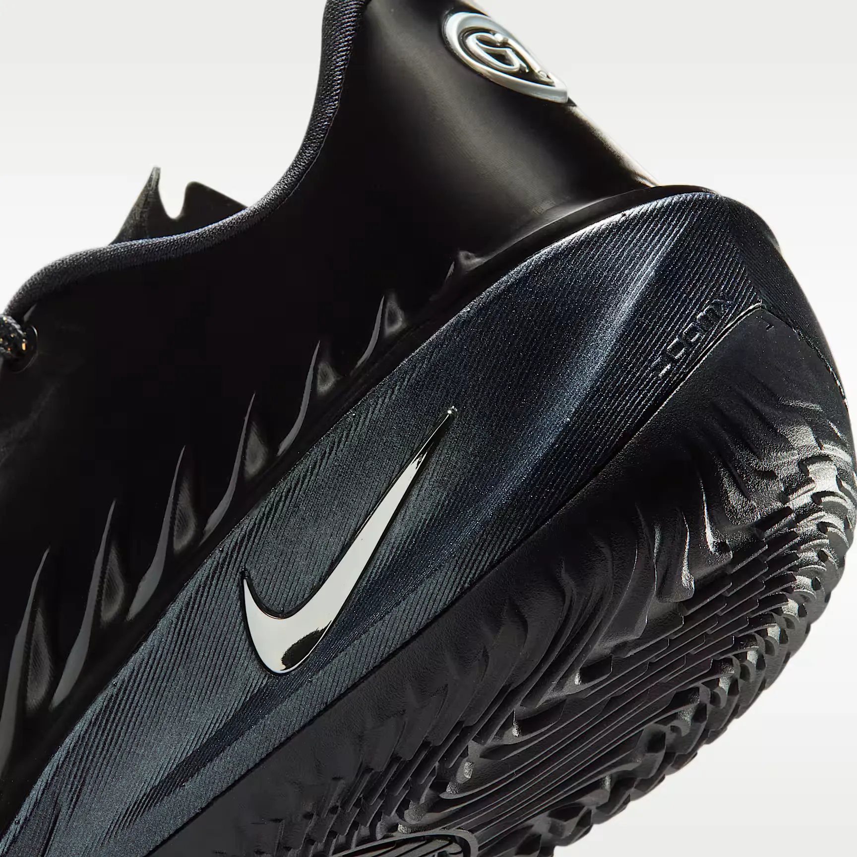 000000_Nike-G.T.-Cut-4_Black_HV9922-001_img7