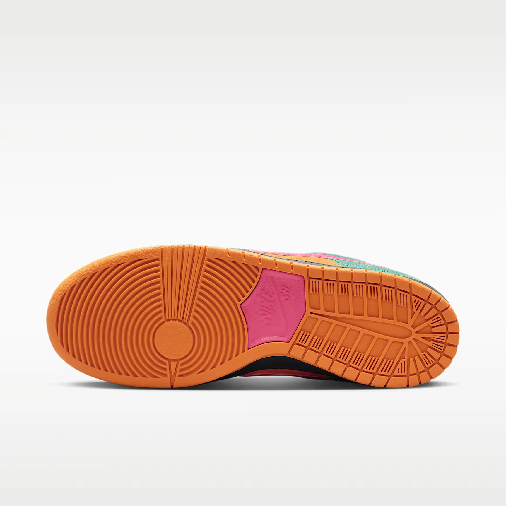 000000_Nike-SB-Dunk-Low-Pro_Green-Noise_HQ1625-301_img1
