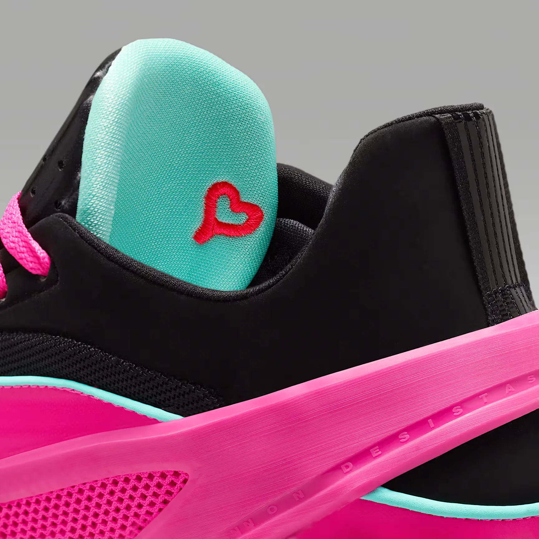000000_Jordan-Luka-5_Laser-Fuchsia_HV8082-600_img8
