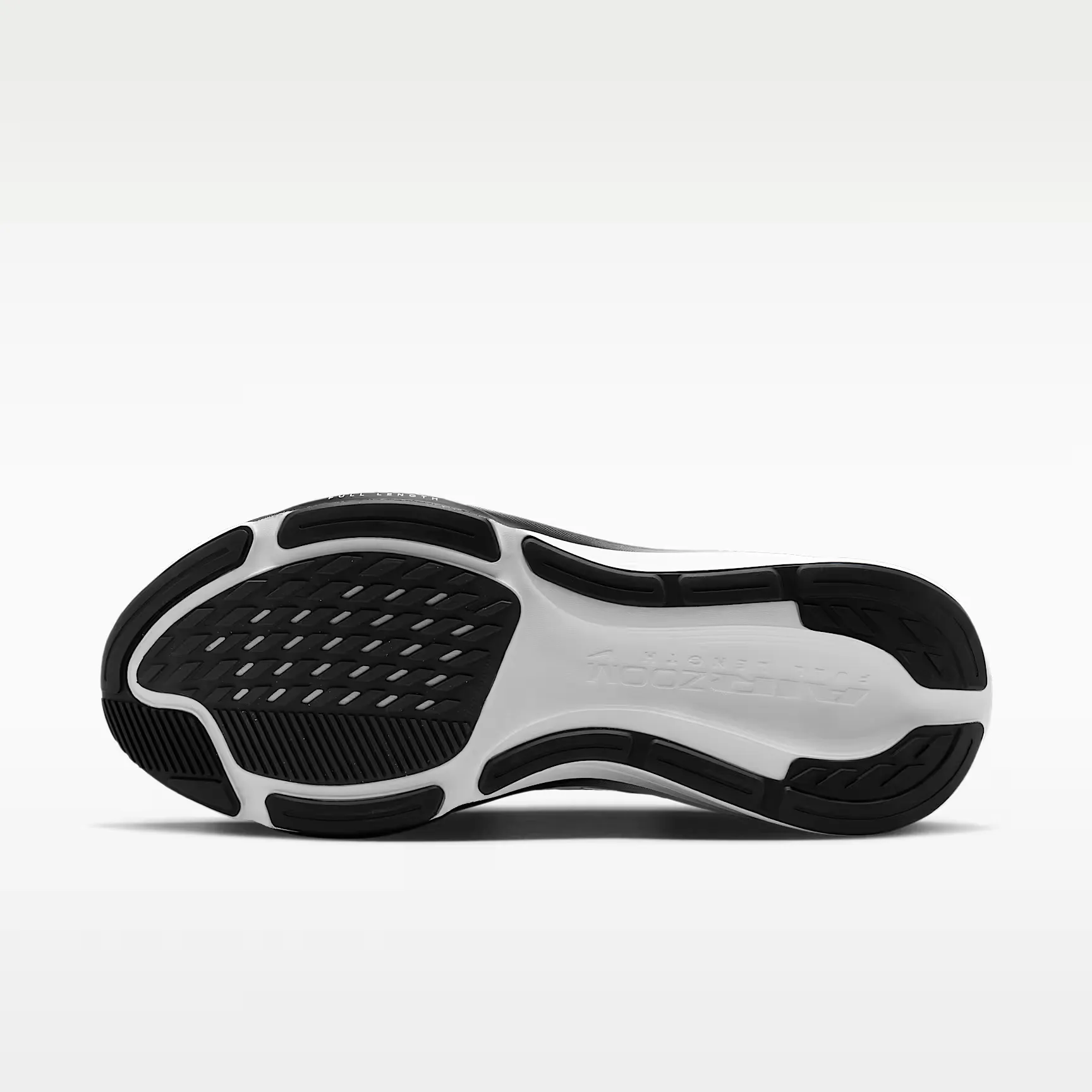 000000_Nike-Pegasus-42-EasyOn_Black-White_IM4110-001_img1