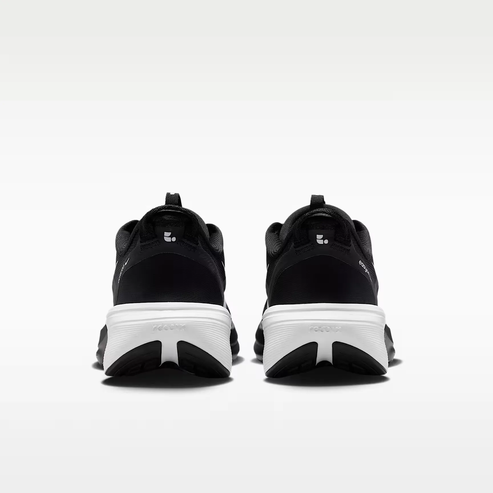 000000_Nike-Pegasus-42-EasyOn_Black-White_IM4110-001_img5