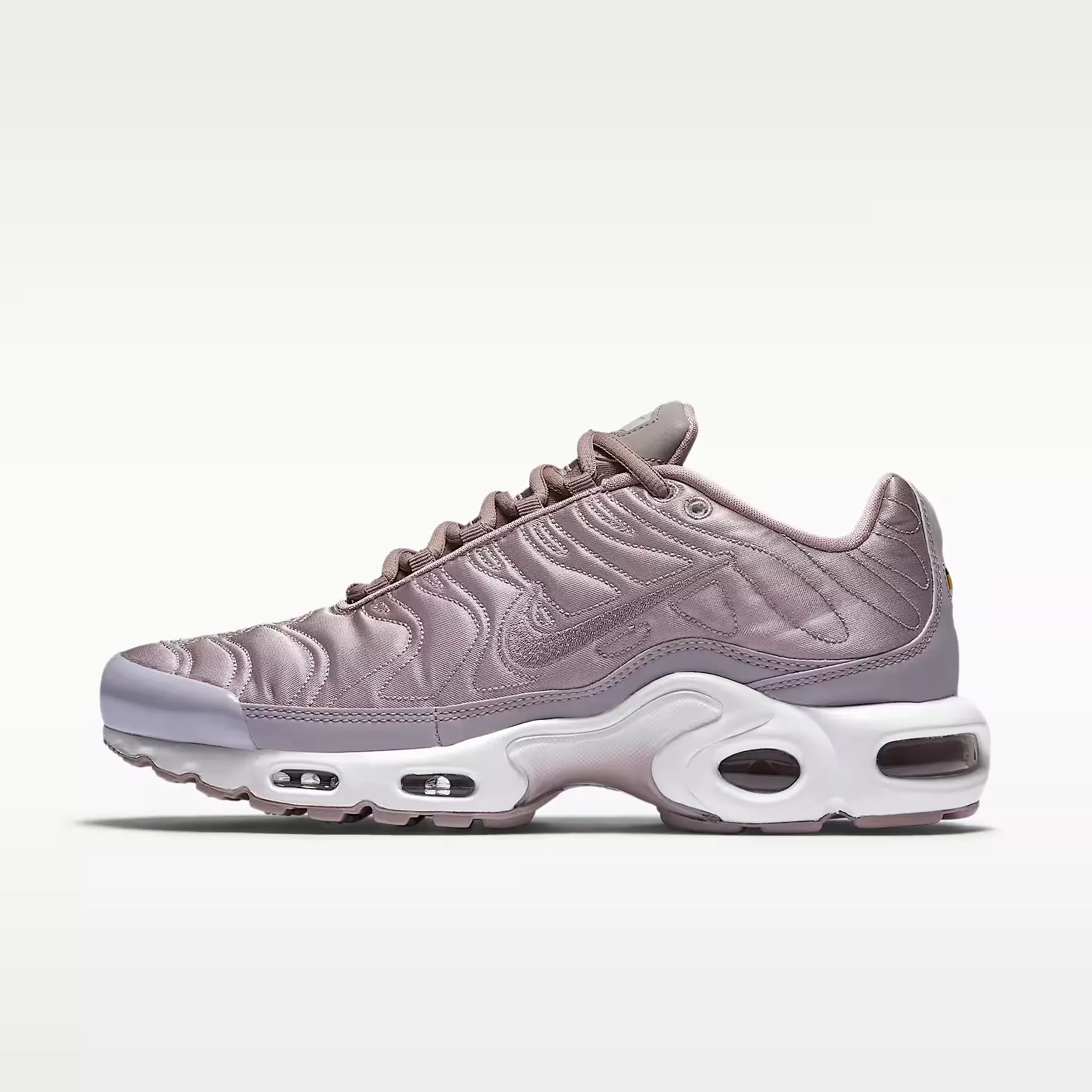 000000_Nike-Air-Max-Plus-SE-WMNS_Plum-Fog-White_830768-551_img0