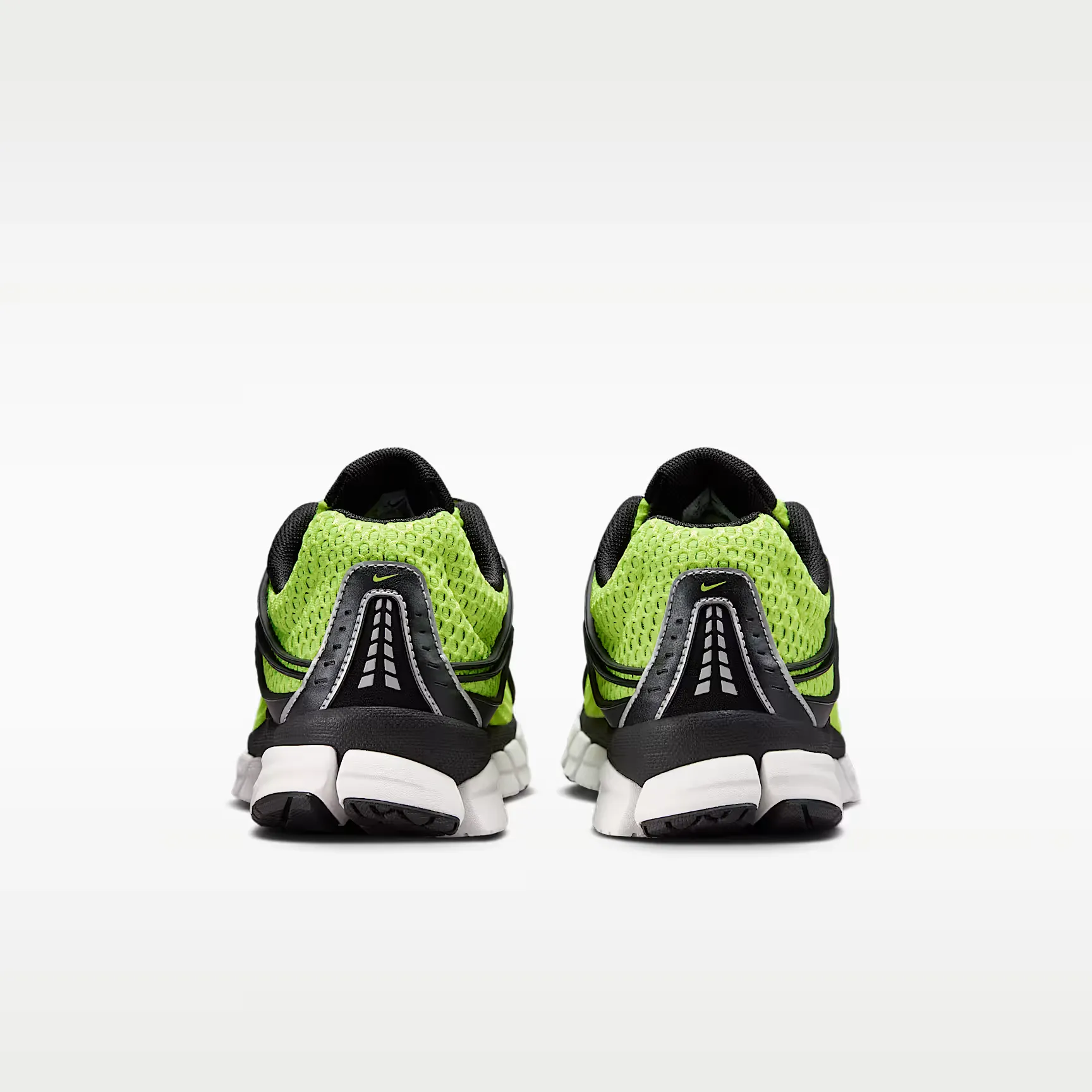 000000_Nike-Zoom-Skylon-11-WMNS_Volt-Black_IU7360-700_img5