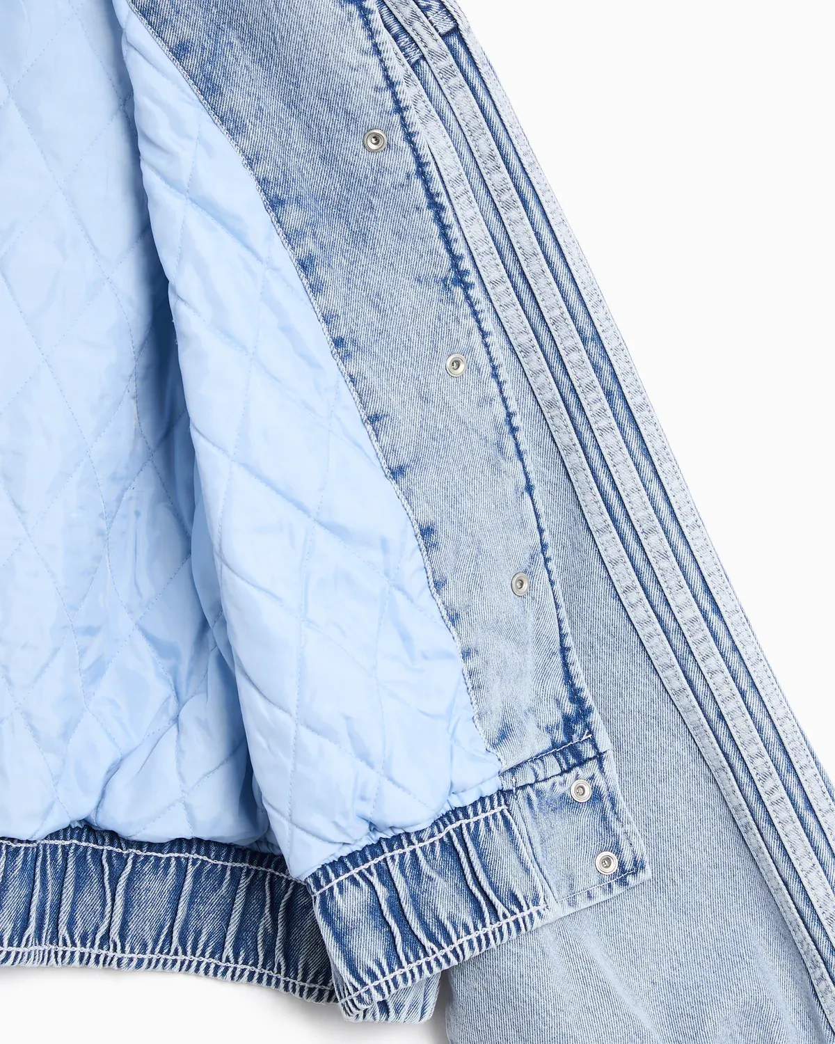 000000_adidas-Originals-x-Care-Bears-Embroidered-Boxy-Denim-Jacket-WMNS_Light-Blue_KQ6747_img2