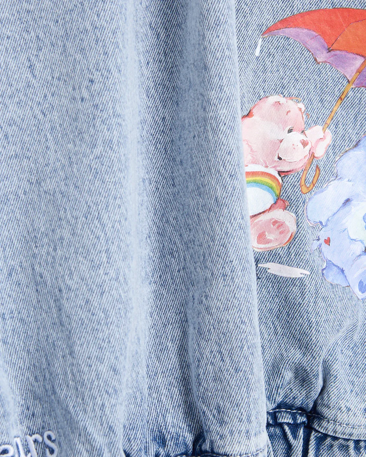 000000_adidas-Originals-x-Care-Bears-Embroidered-Boxy-Denim-Jacket-WMNS_Light-Blue_KQ6747_img4
